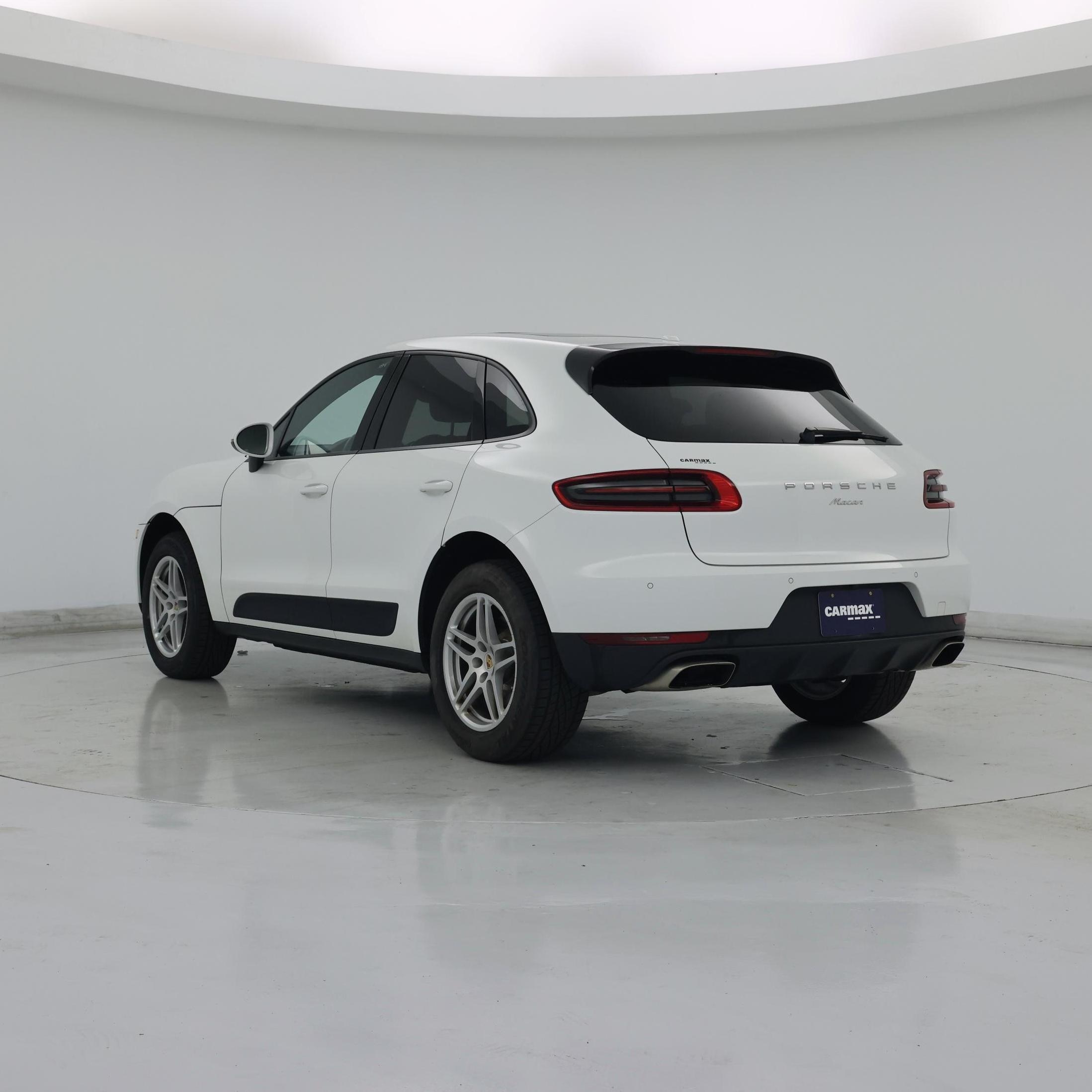 Thumbnail: 2018 Porsche Macan - 2