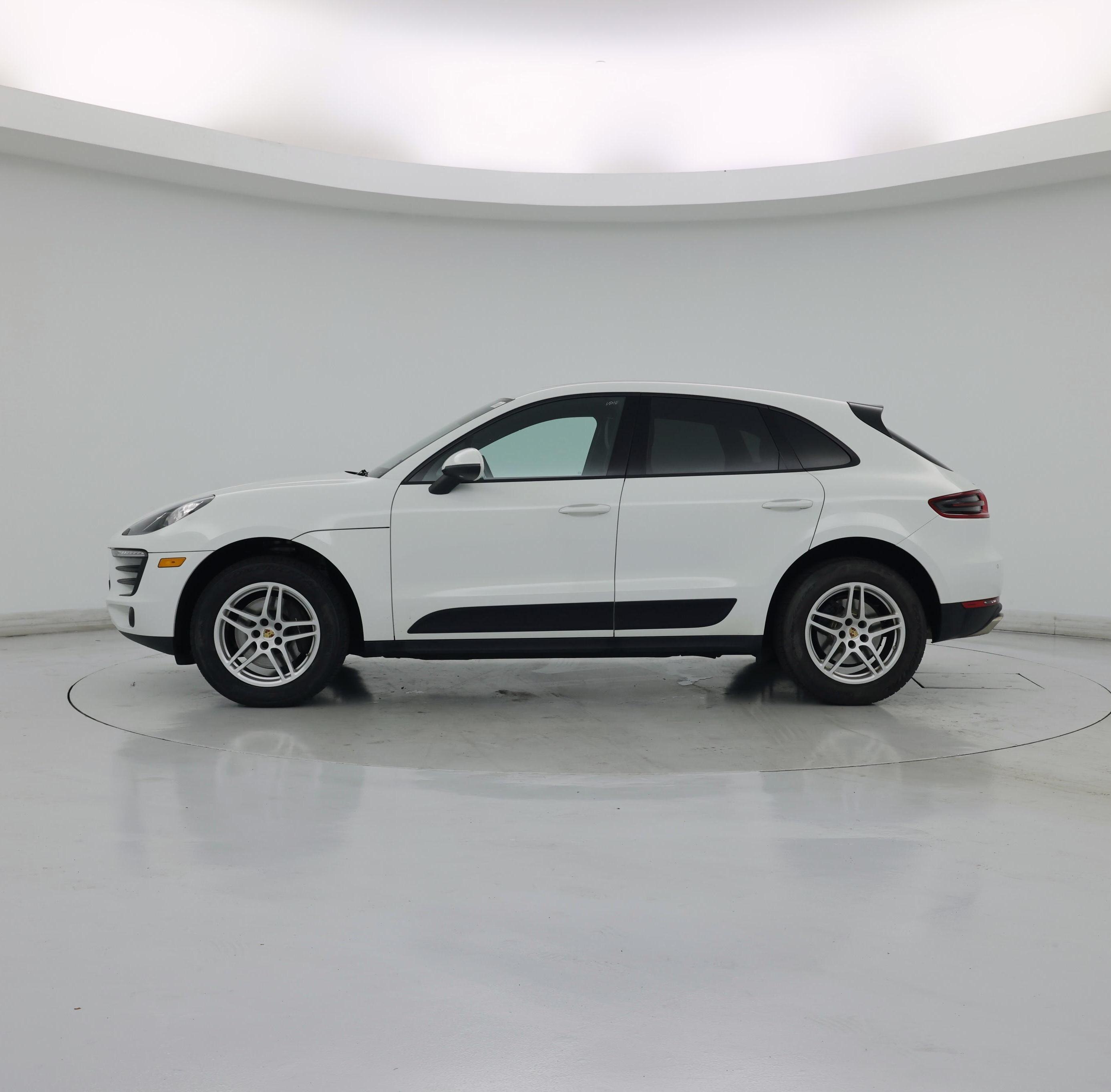 Thumbnail: 2018 Porsche Macan - 3