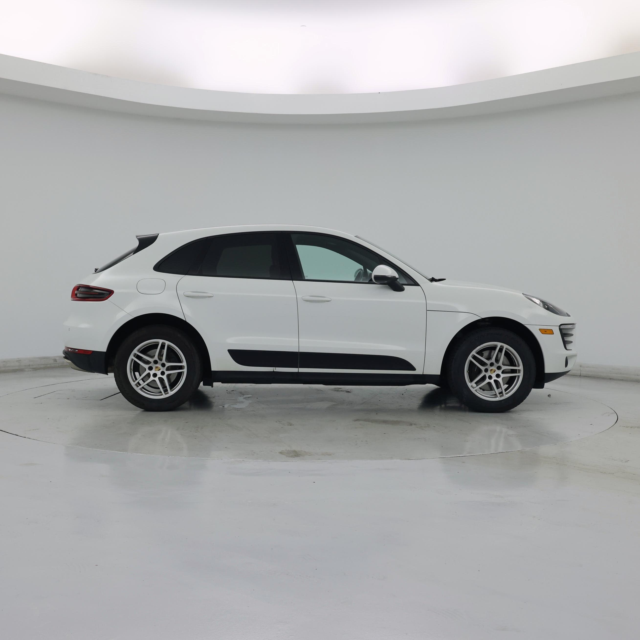 Thumbnail: 2018 Porsche Macan - 7
