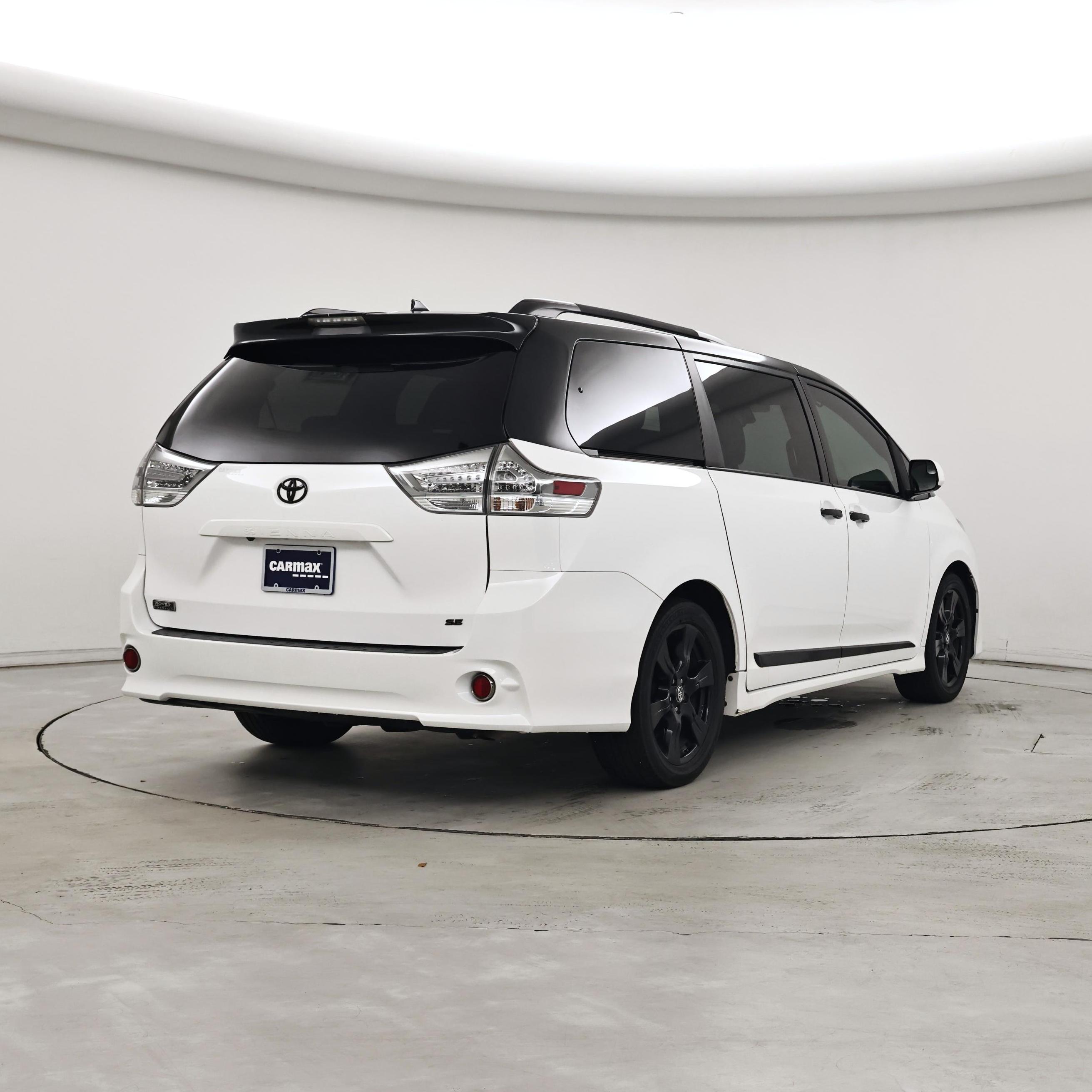 Thumbnail: 2020 Toyota Sienna - 8