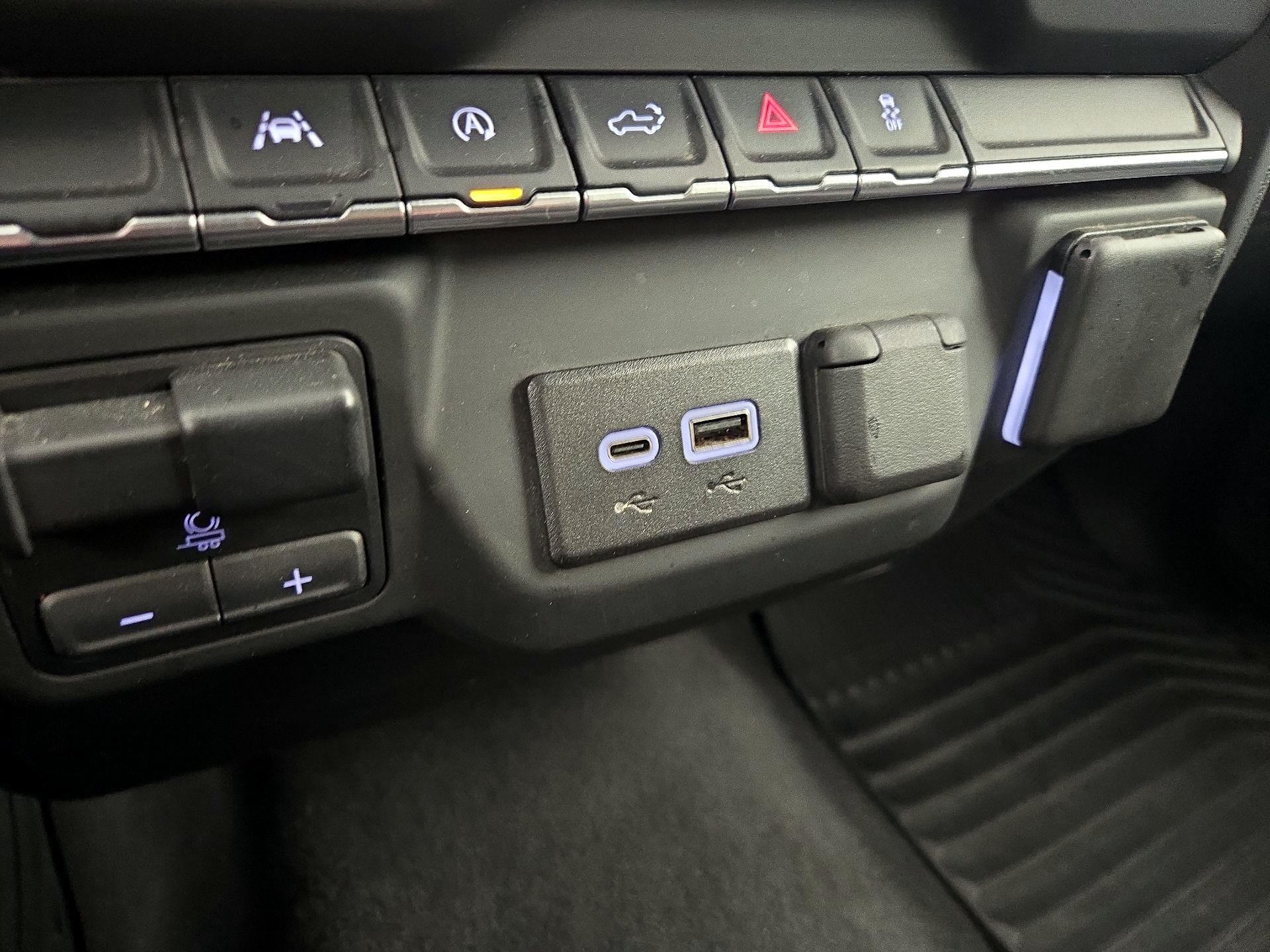 Thumbnail: 2024 Chevrolet Silverado 1500 - 18