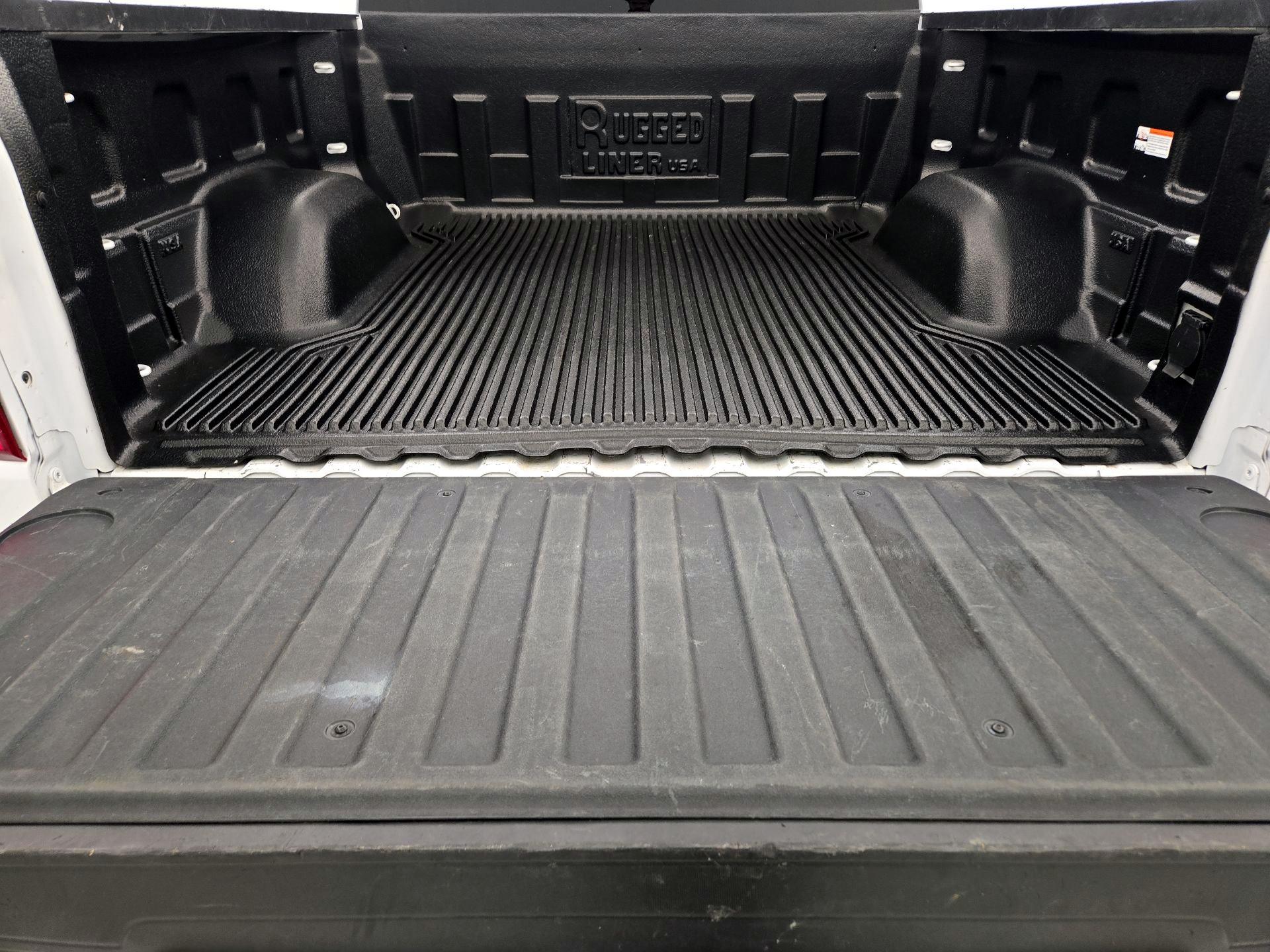 Thumbnail: 2024 Chevrolet Silverado 1500 - 20