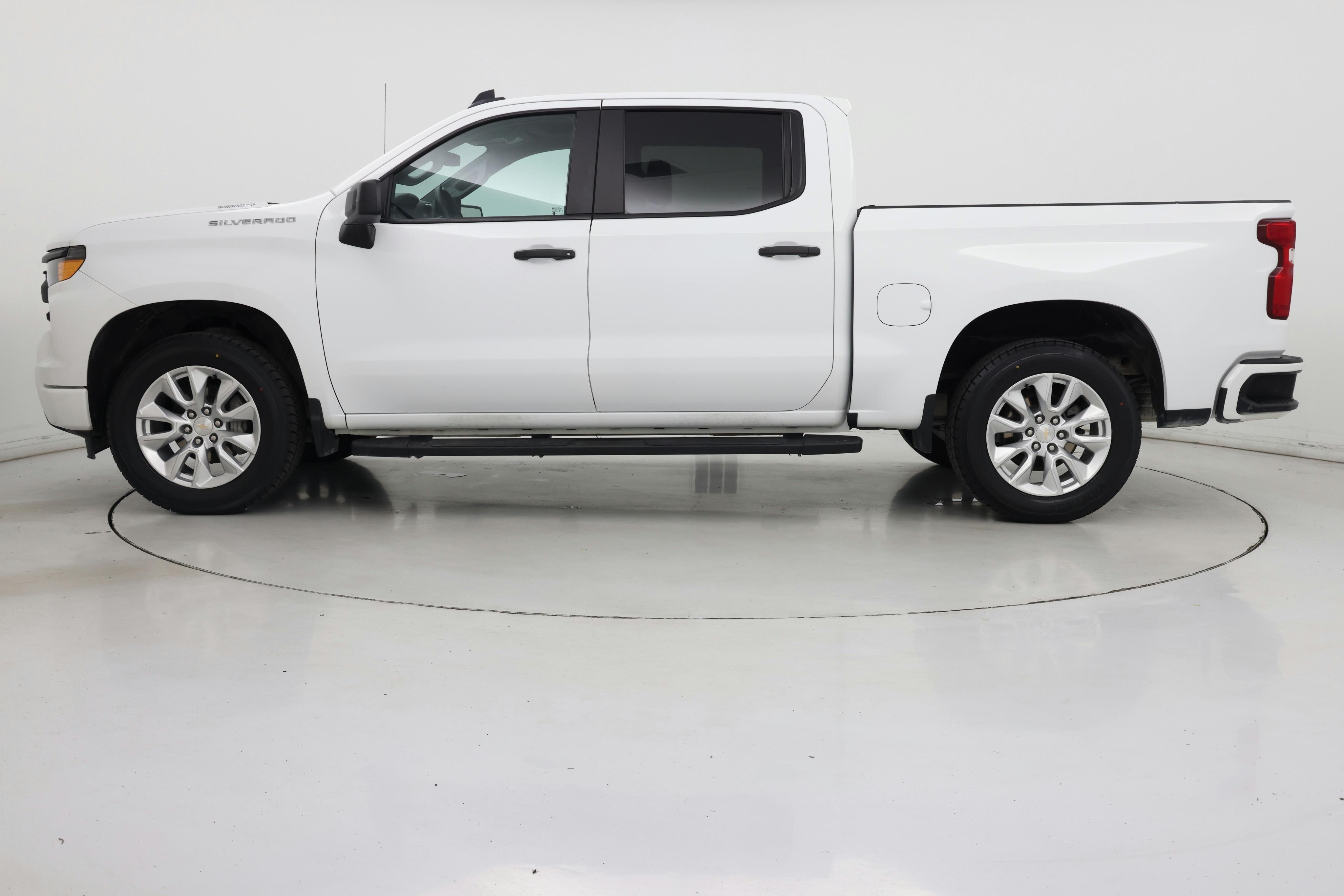 Thumbnail: 2024 Chevrolet Silverado 1500 - 3