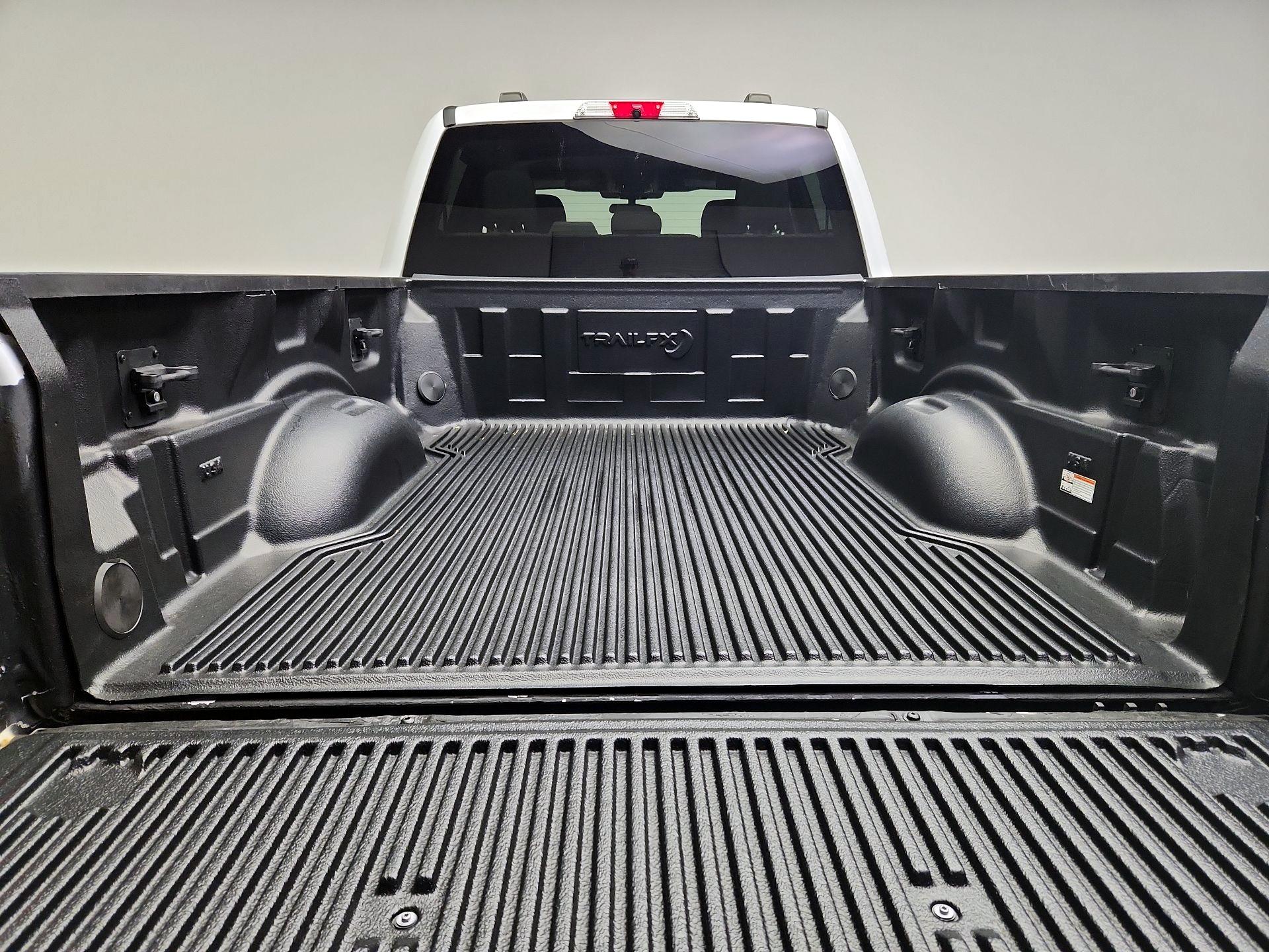 Thumbnail: 2021 Ford F-350 - 20