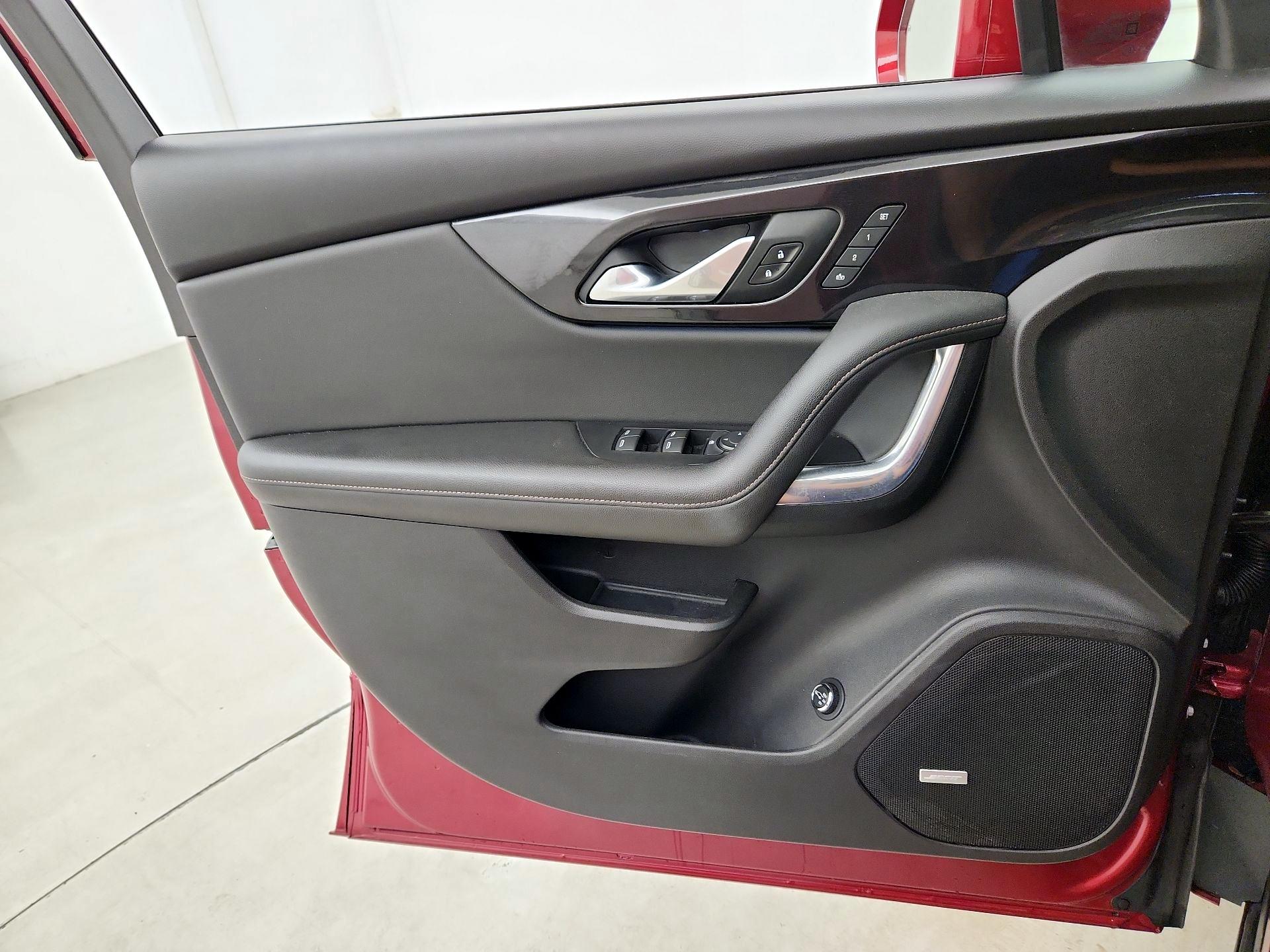 Thumbnail: 2020 Chevrolet Blazer - 12