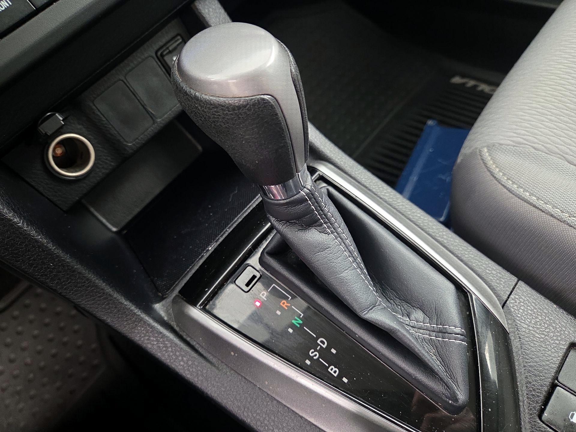 Thumbnail: 2014 Toyota Corolla - 17