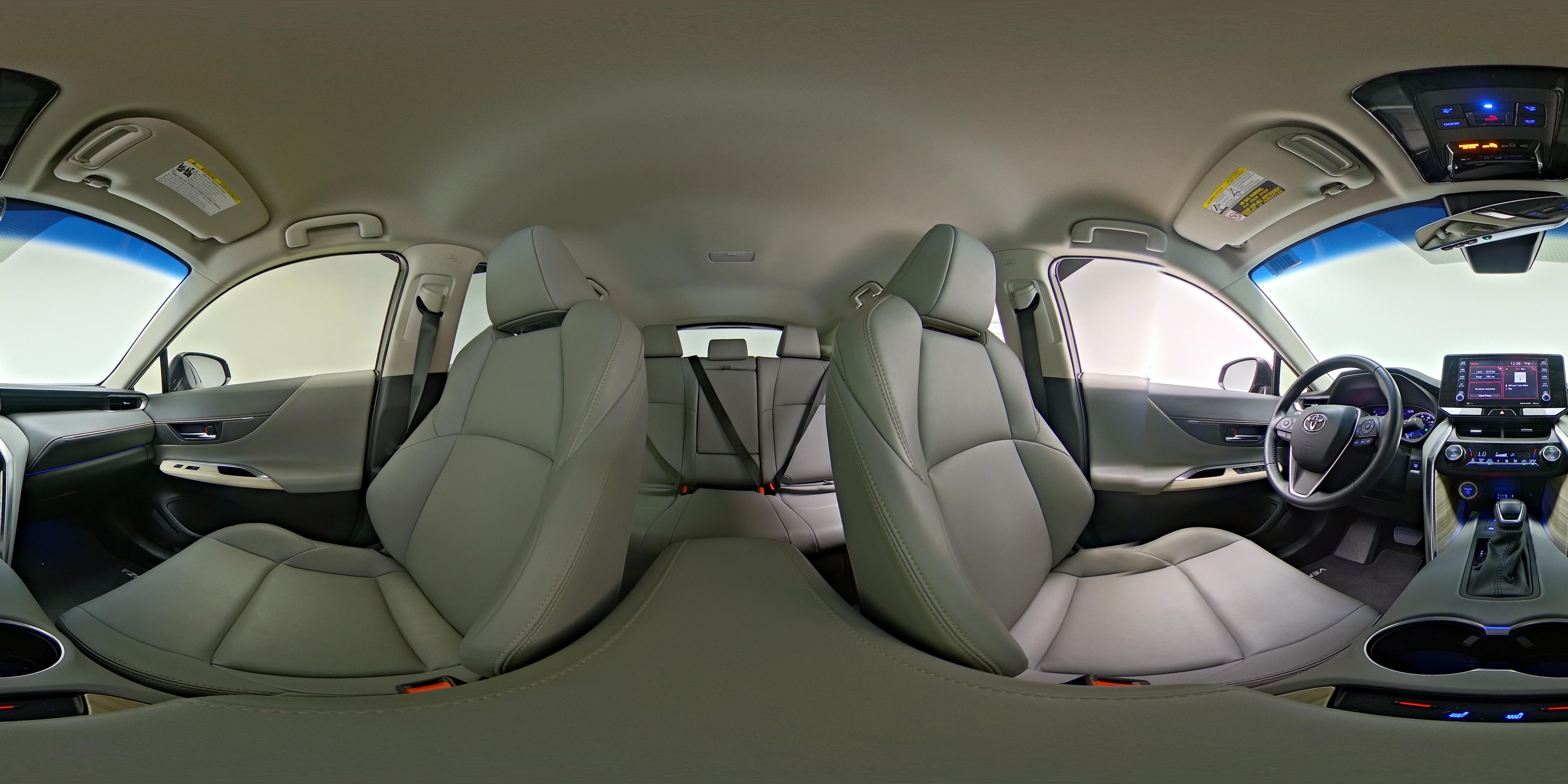 2022 Toyota Venza XLE - Photo 24