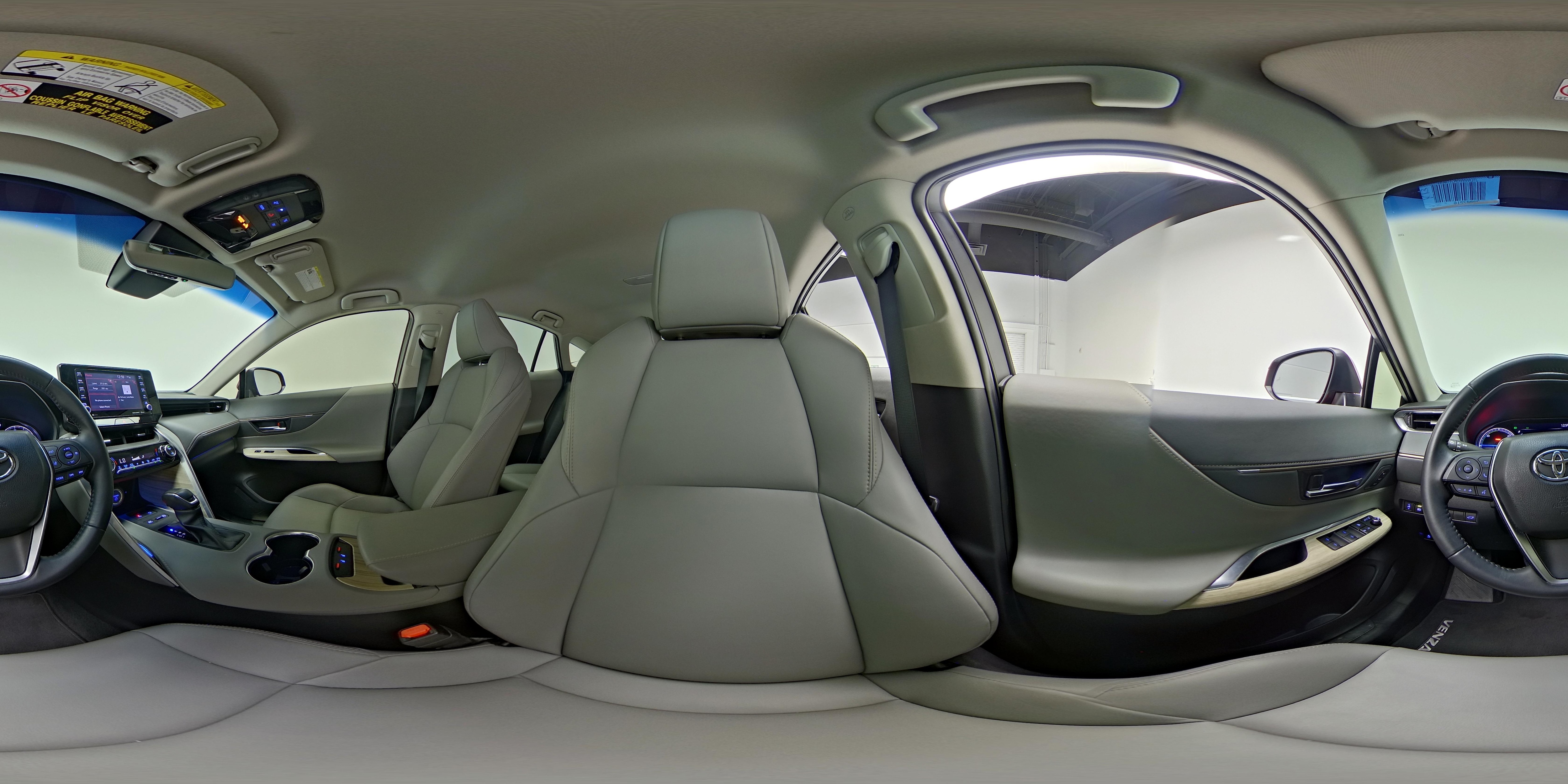 2022 Toyota Venza XLE - Photo 26