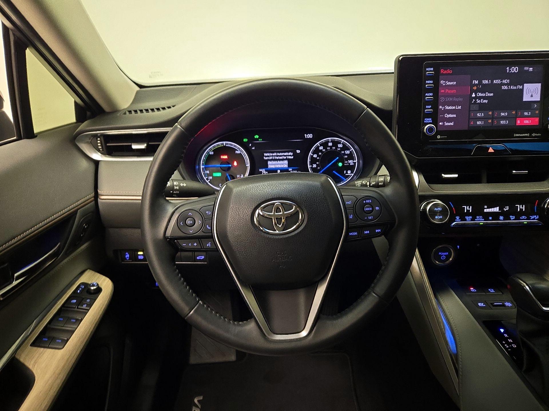 Thumbnail: 2022 Toyota Venza - 10