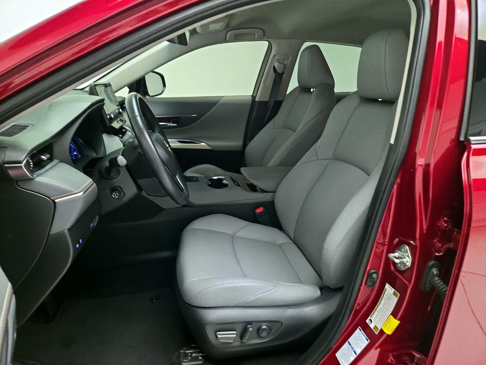 2022 Toyota Venza XLE - Photo 12