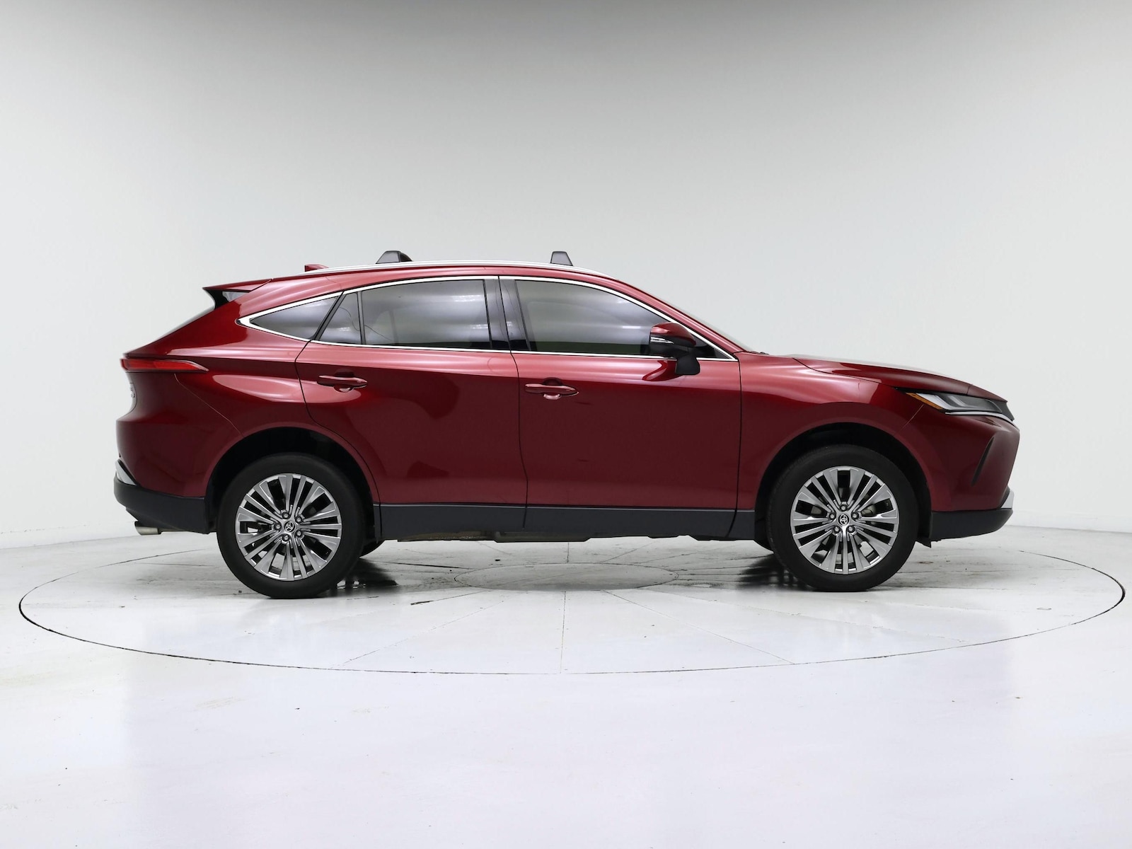 2022 Toyota Venza XLE - Photo 8