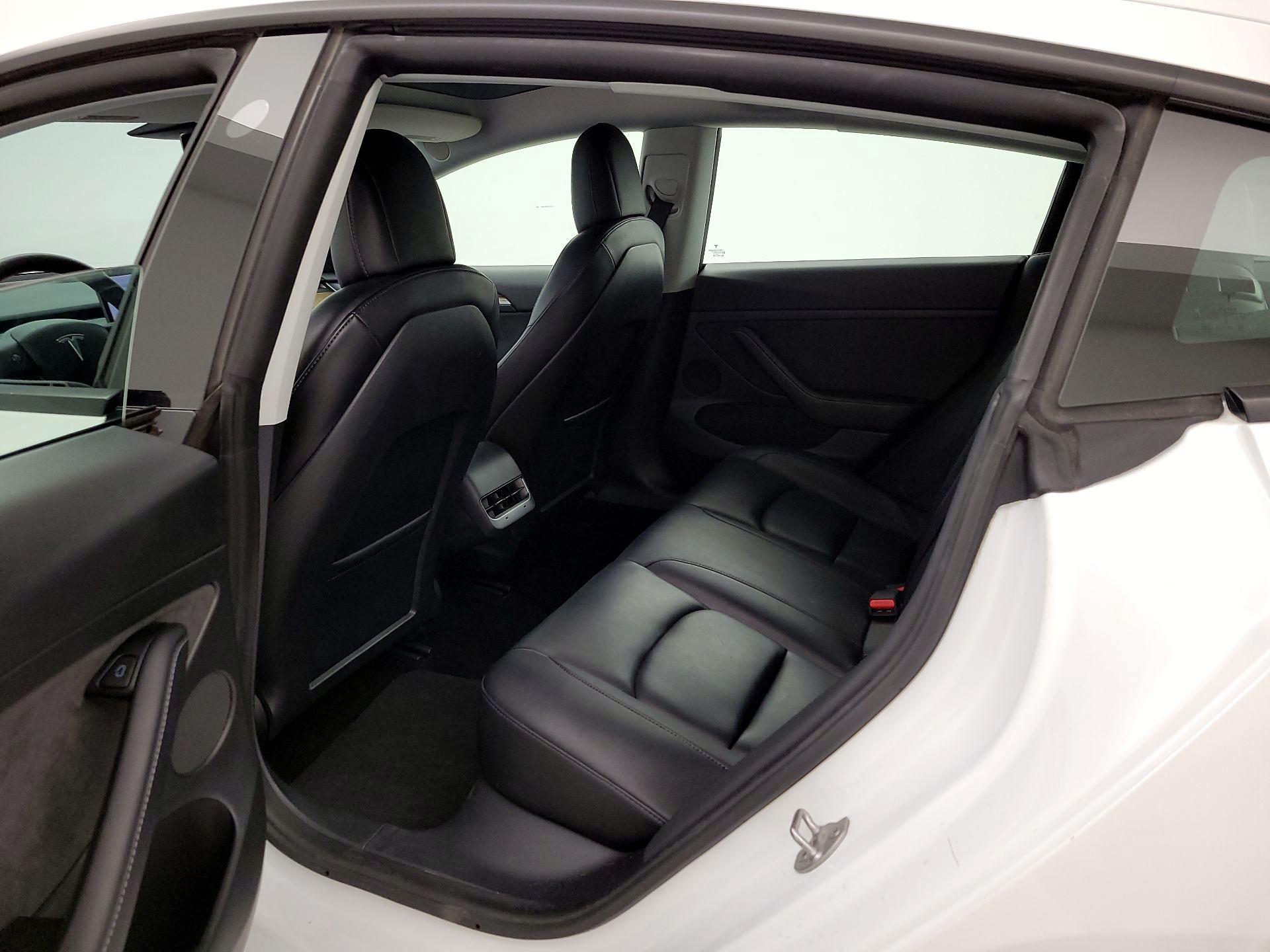 Thumbnail: 2021 Tesla Model 3 - 20