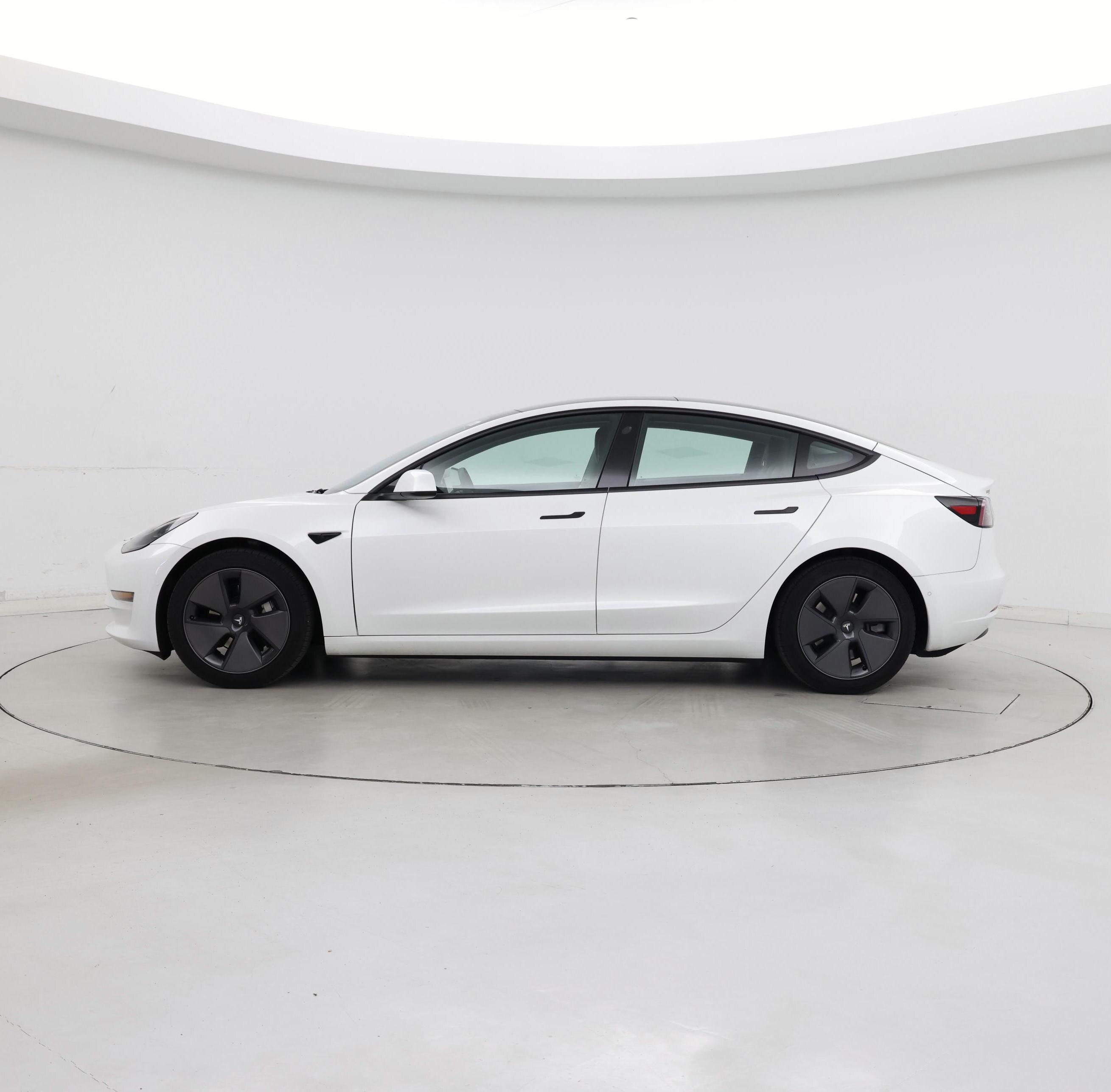 Thumbnail: 2021 Tesla Model 3 - 3