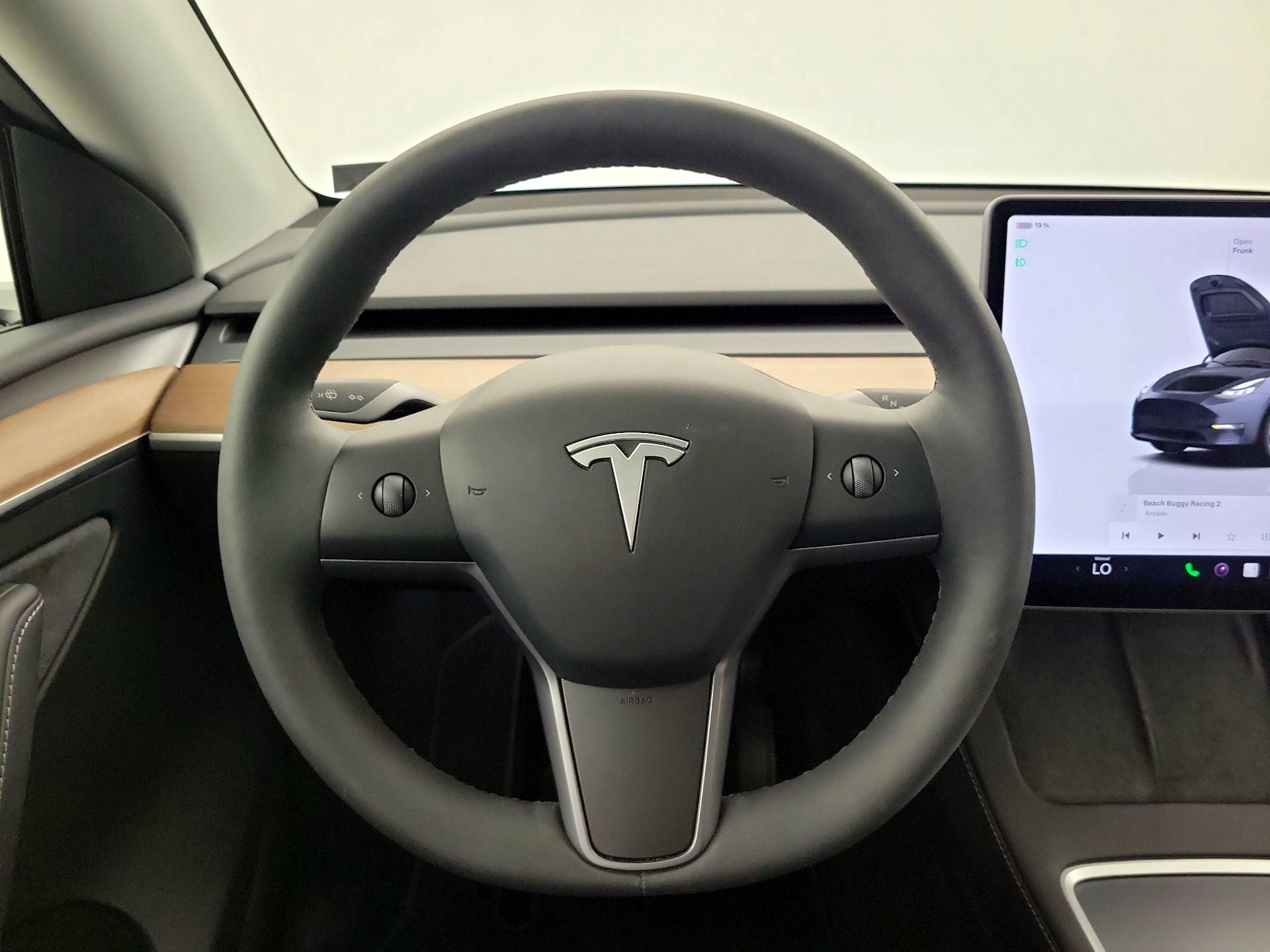 Thumbnail: 2023 Tesla Model Y - 10