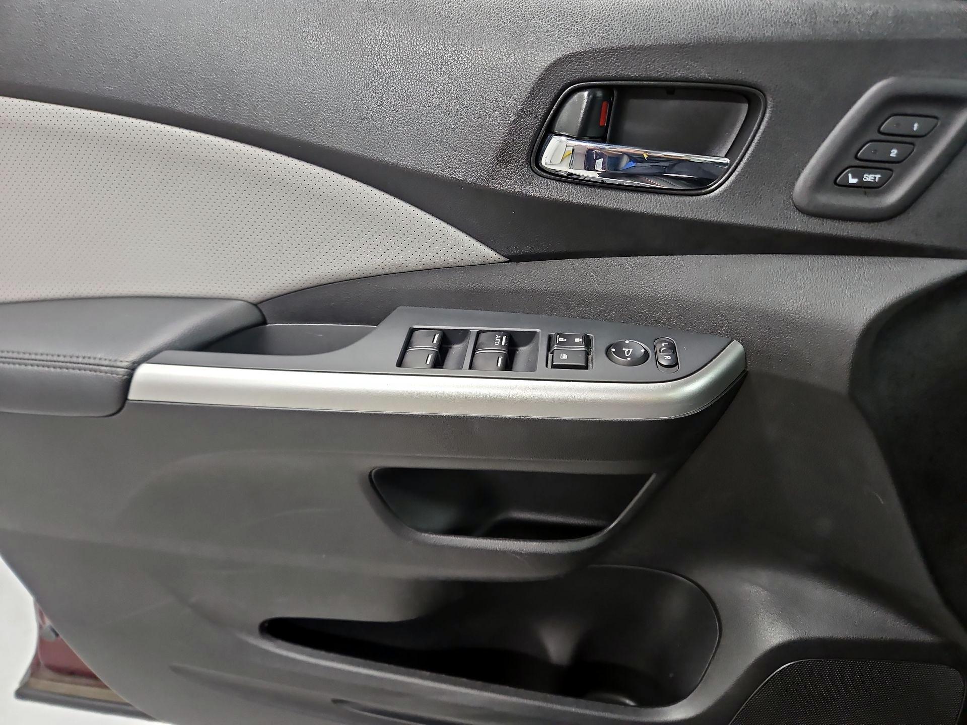 Thumbnail: 2016 Honda CR-V - 12