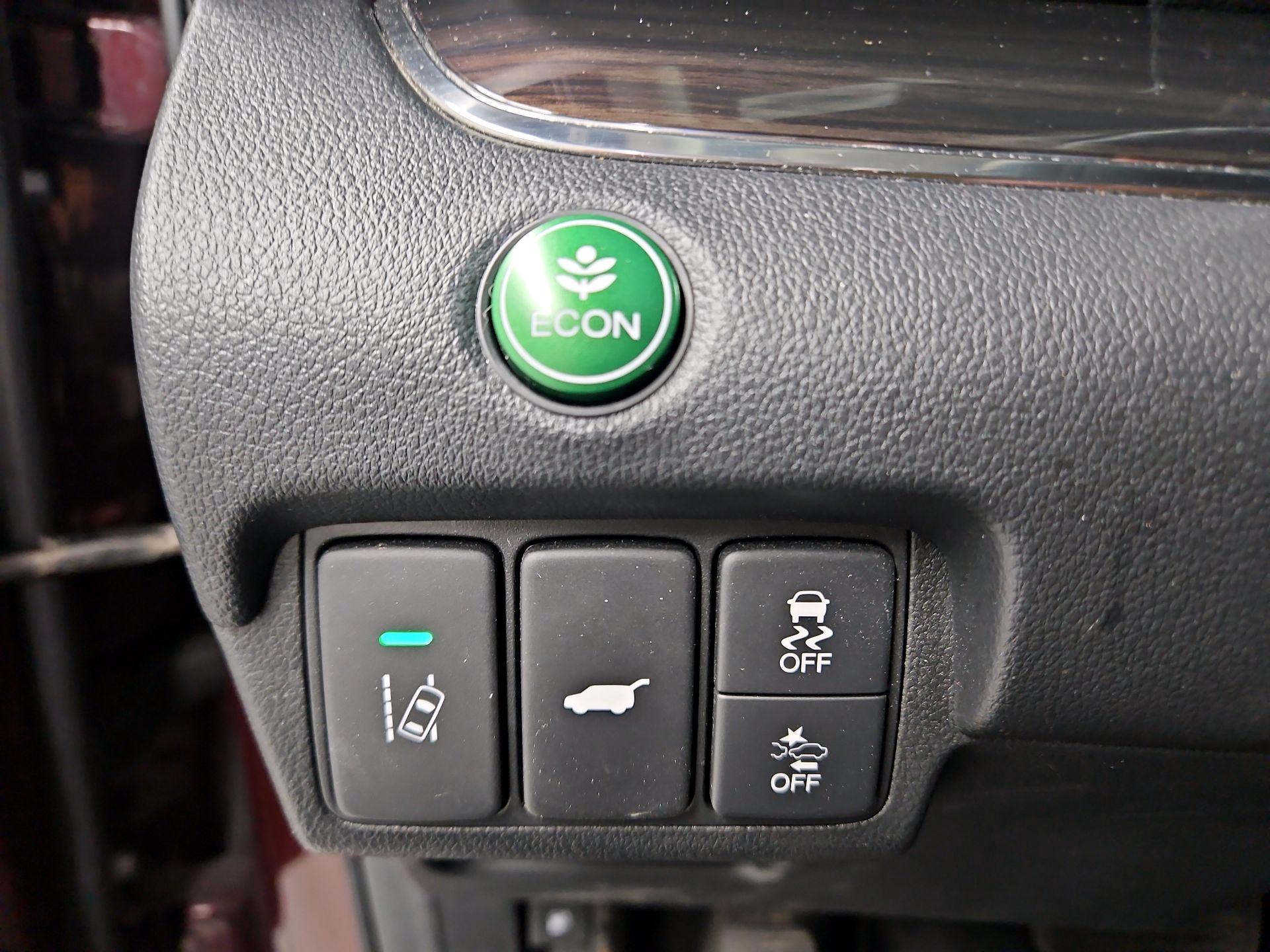 Thumbnail: 2016 Honda CR-V - 13