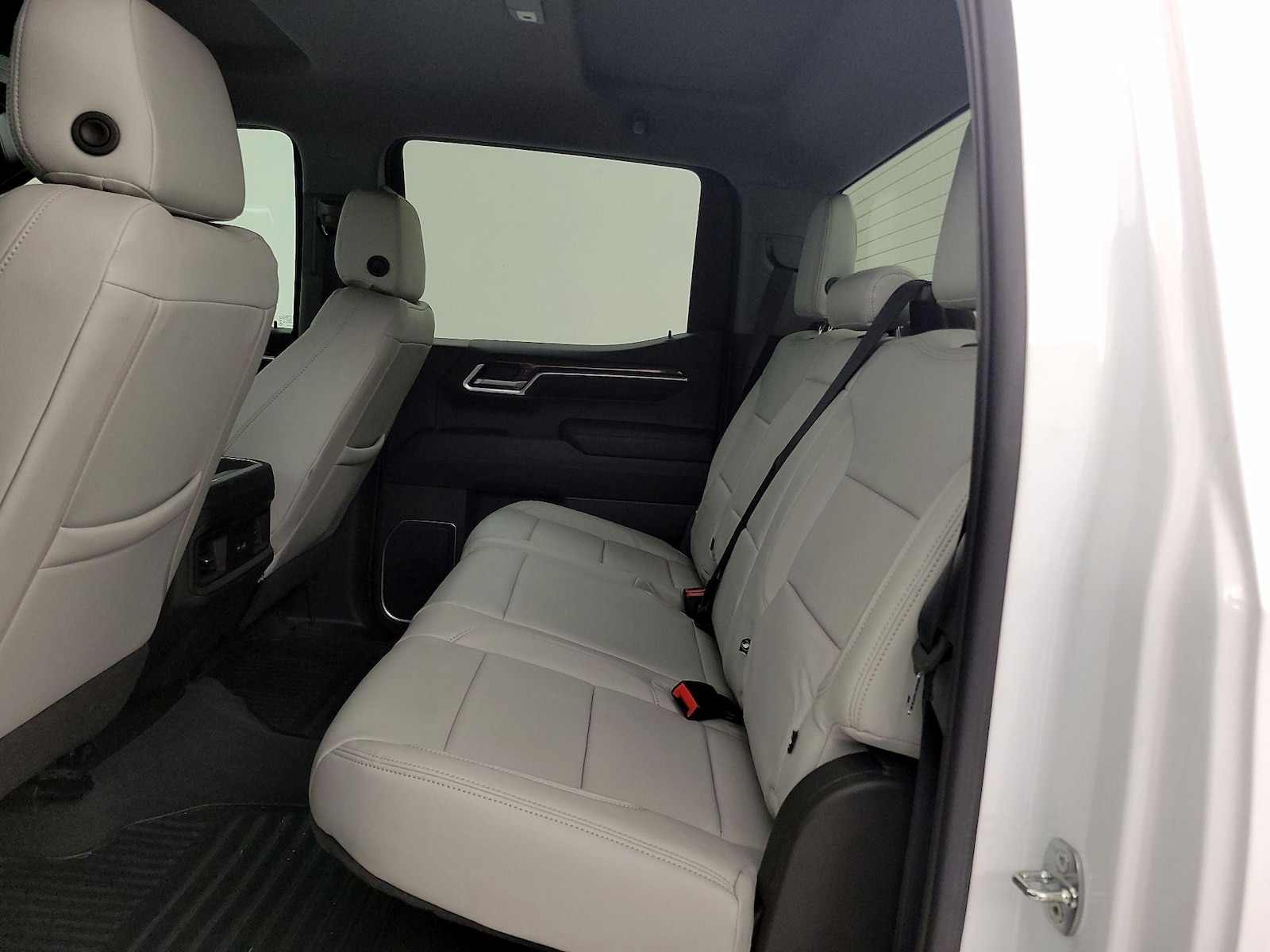 2022 Chevrolet Silverado 1500 LT - Photo 21