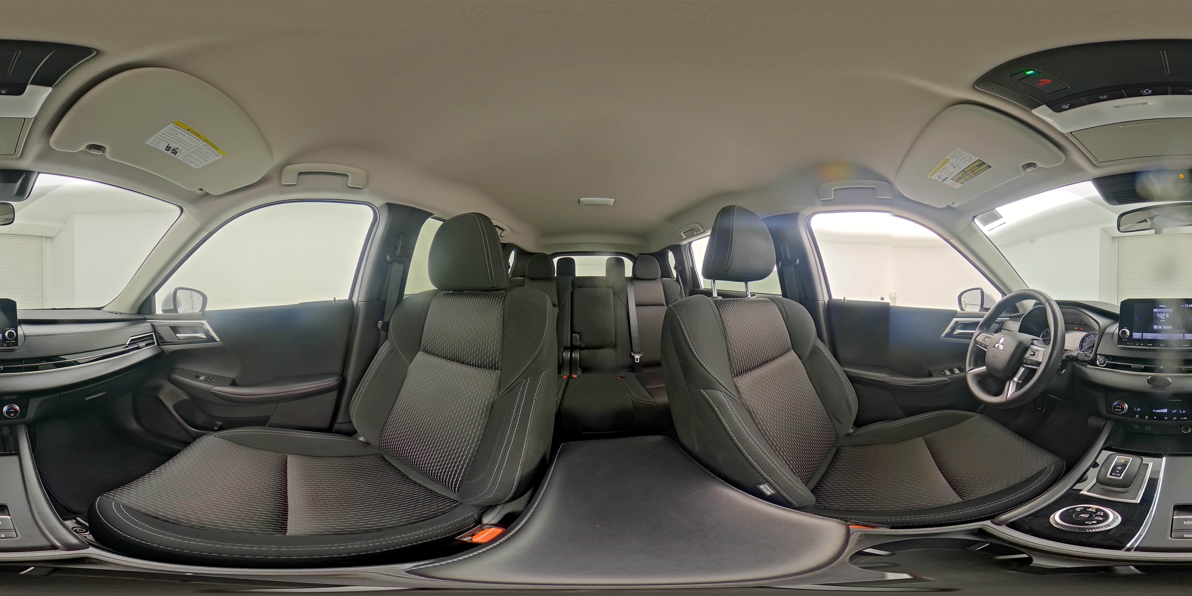 2024 Mitsubishi Outlander ES - Photo 24