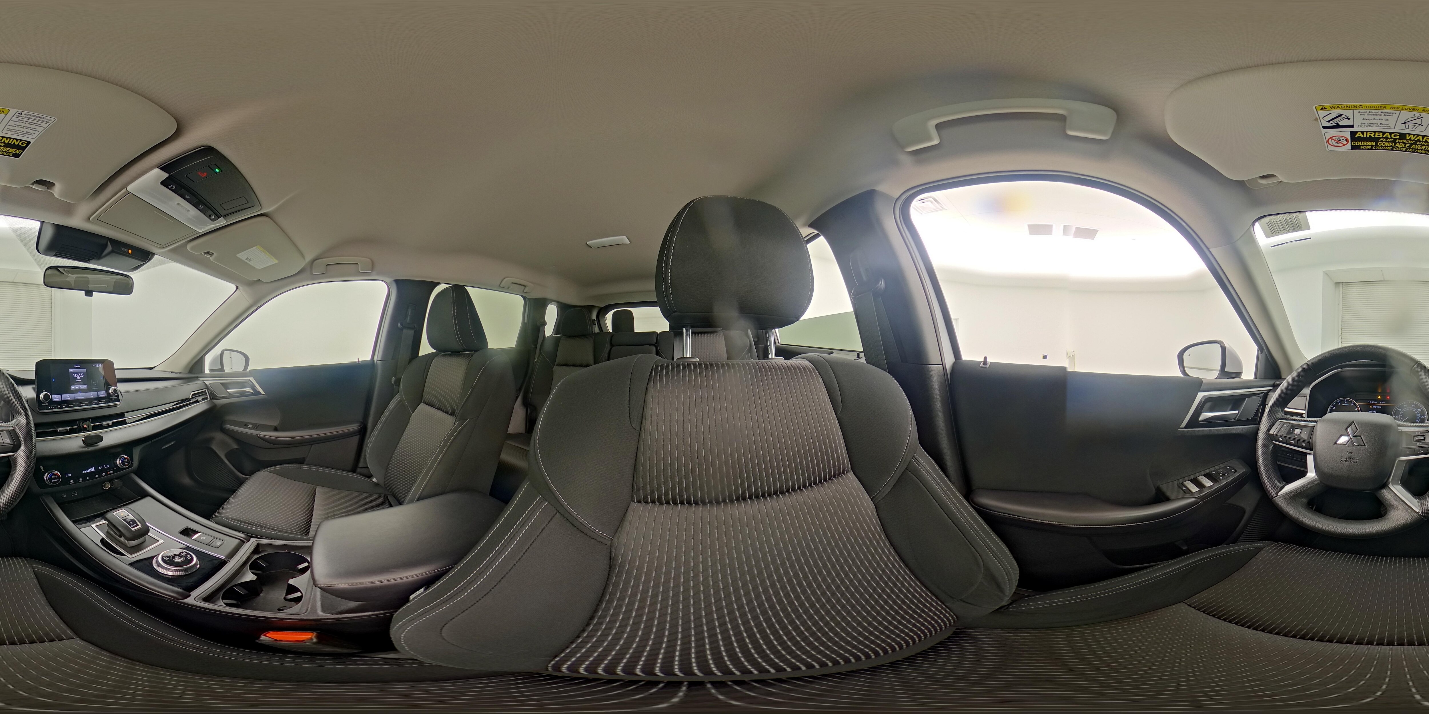 2024 Mitsubishi Outlander ES - Photo 26