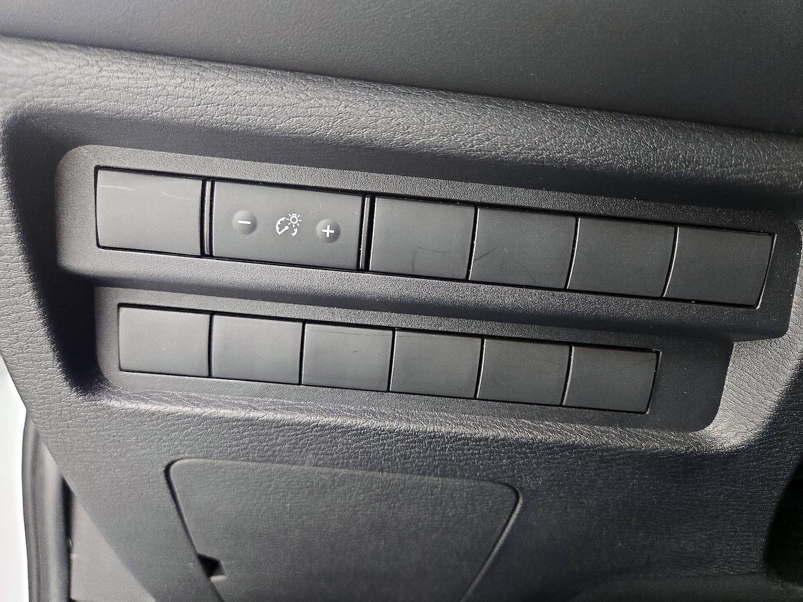 2024 Mitsubishi Outlander ES - Photo 14