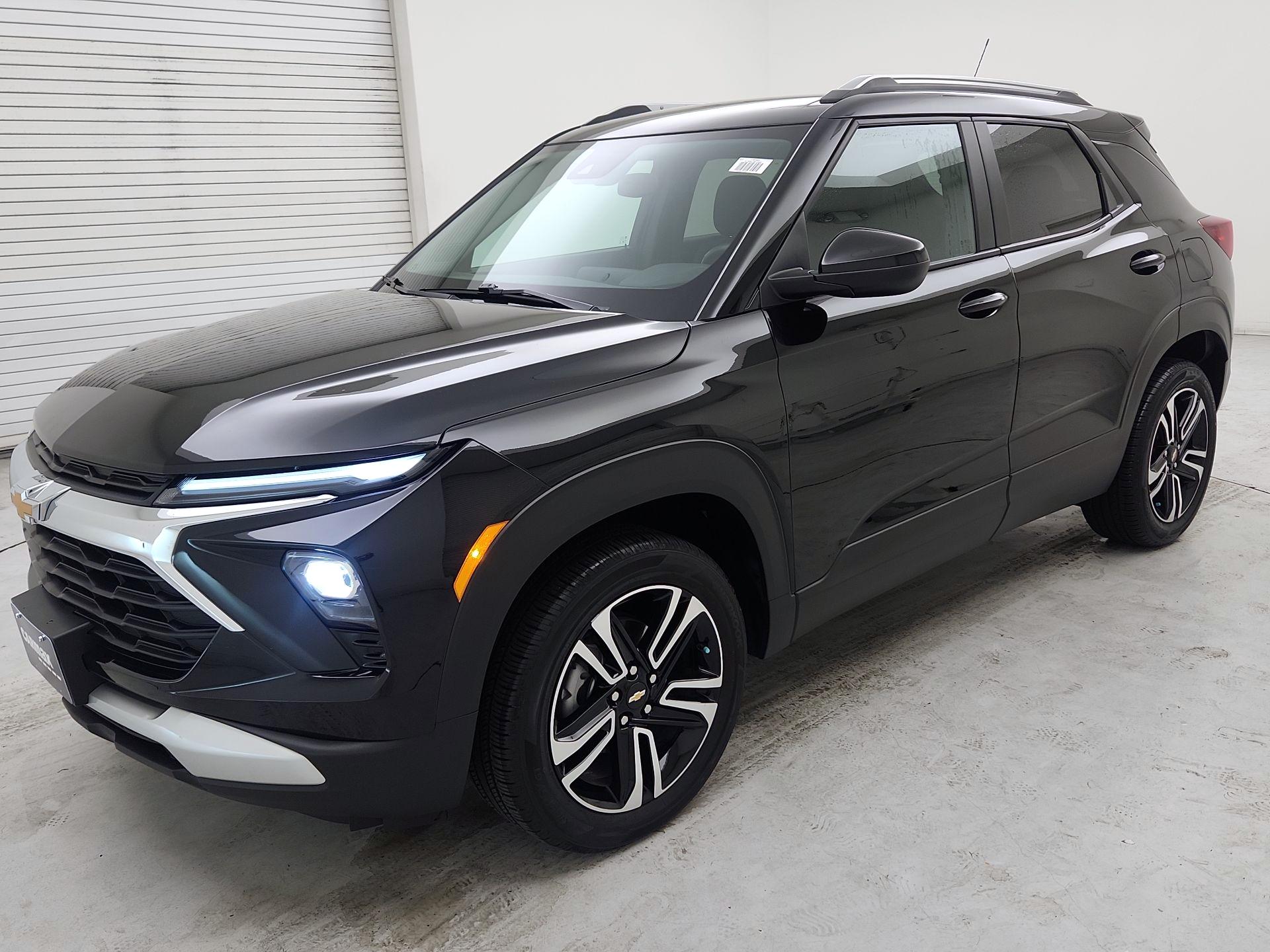 Thumbnail: 2024 Chevrolet TrailBlazer - 3