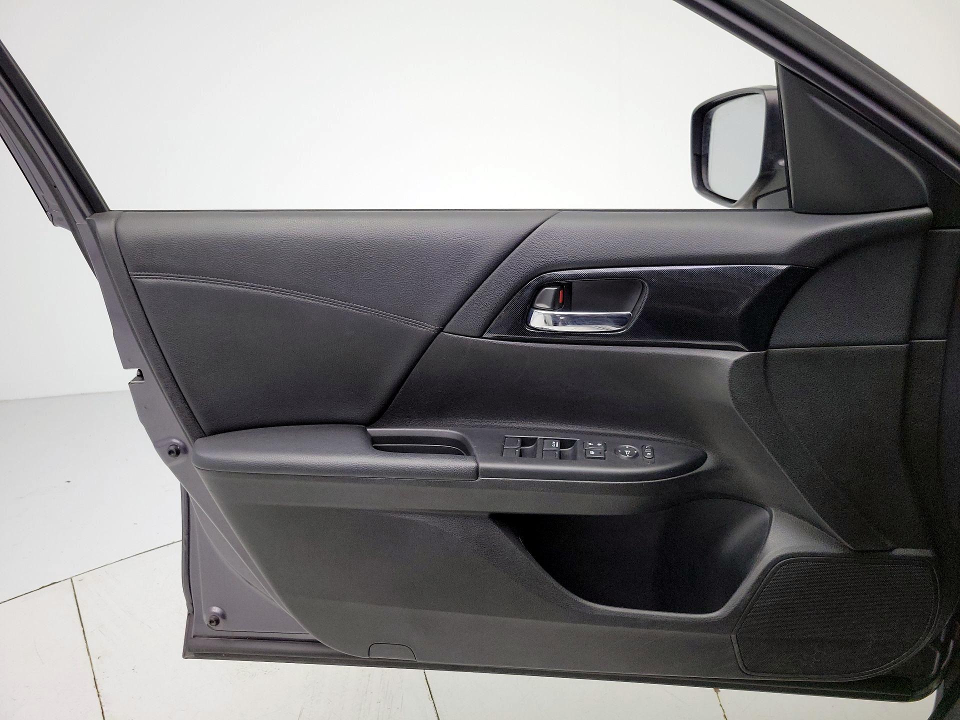 Thumbnail: 2014 Honda Accord - 12