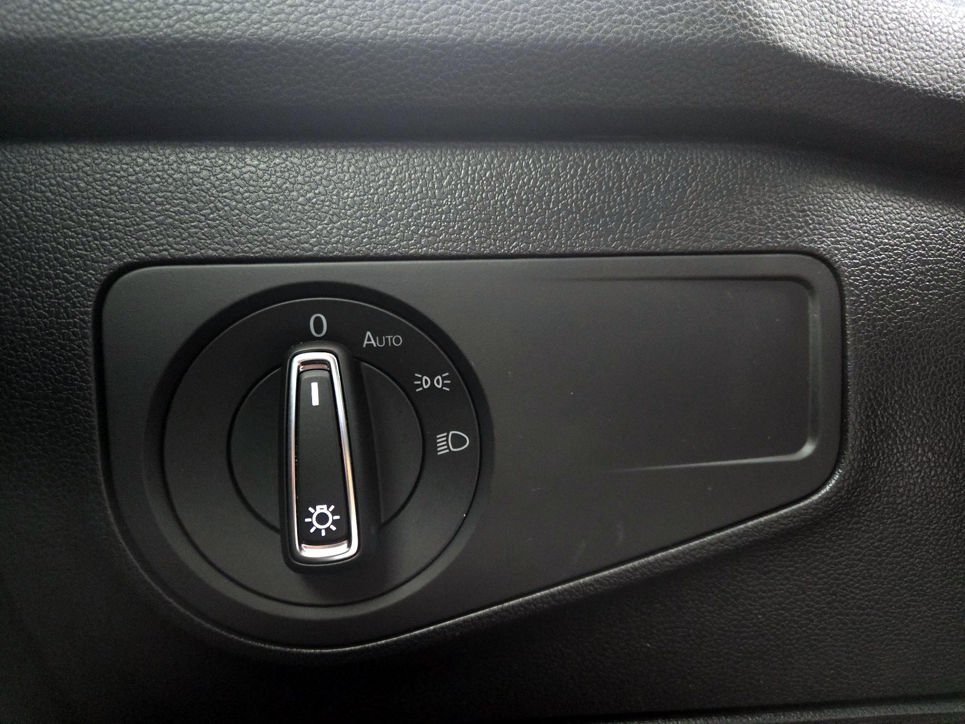 Thumbnail: 2024 Volkswagen Tiguan - 13