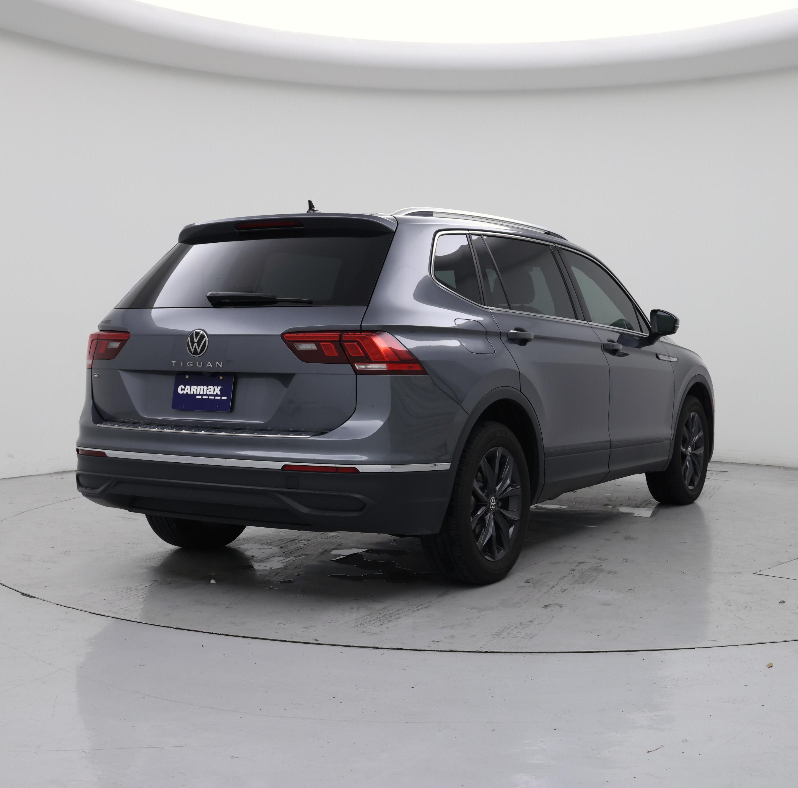 Thumbnail: 2024 Volkswagen Tiguan - 8