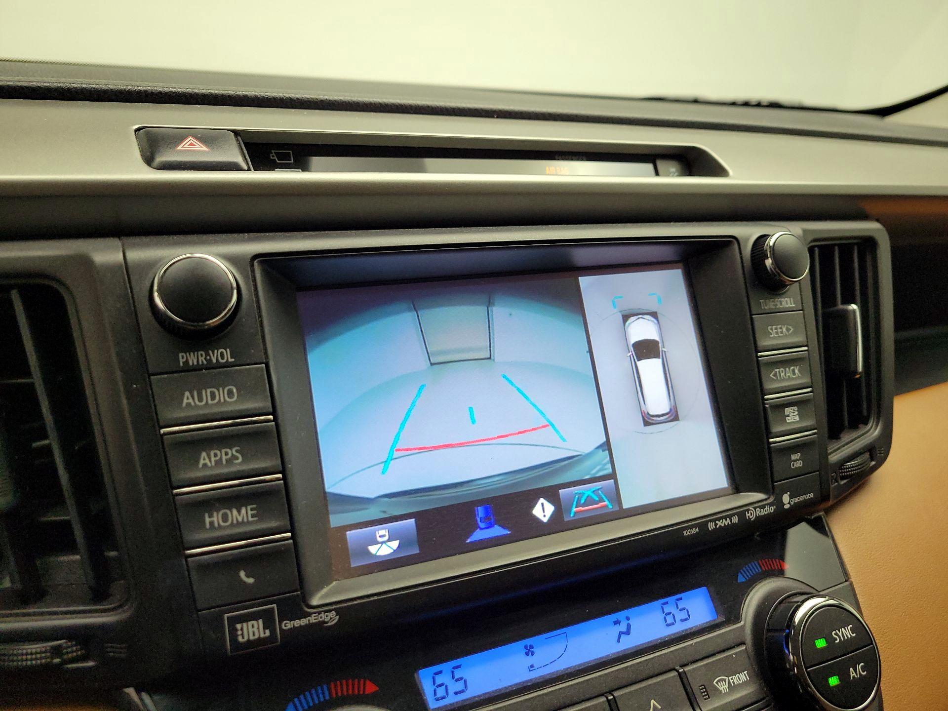Thumbnail: 2016 Toyota RAV4 - 15