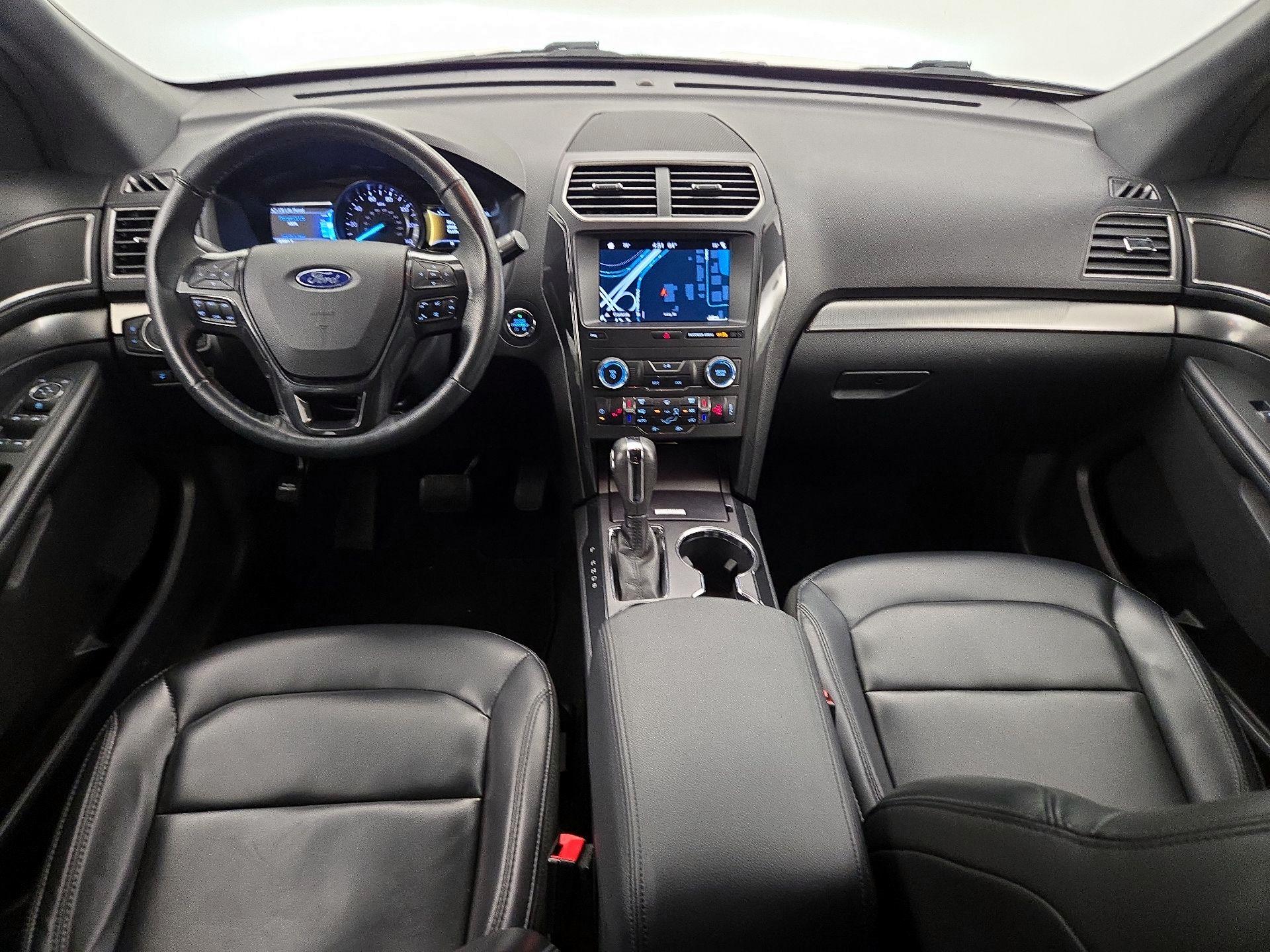 Thumbnail: 2019 Ford Explorer - 9