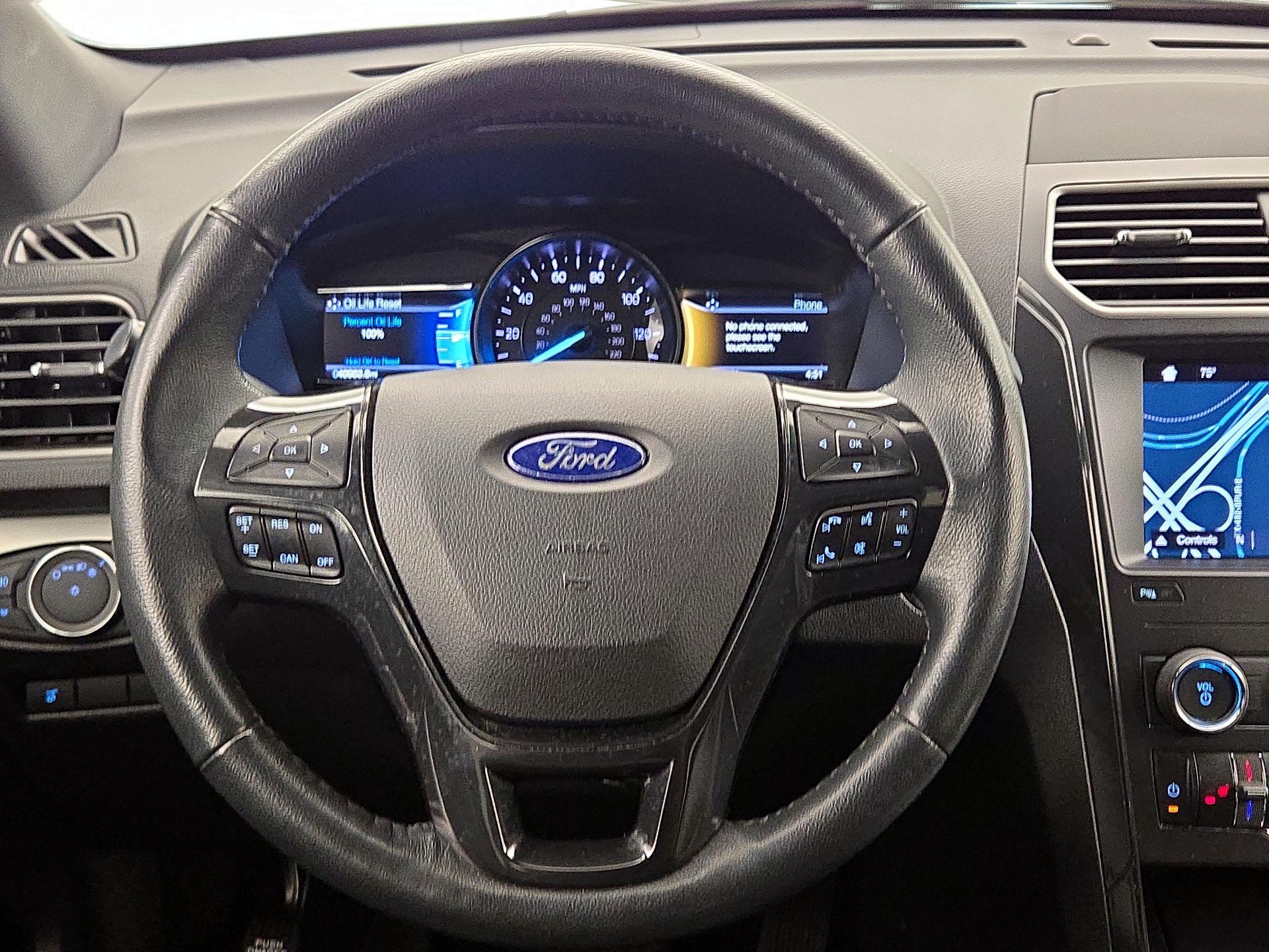 Thumbnail: 2019 Ford Explorer - 10
