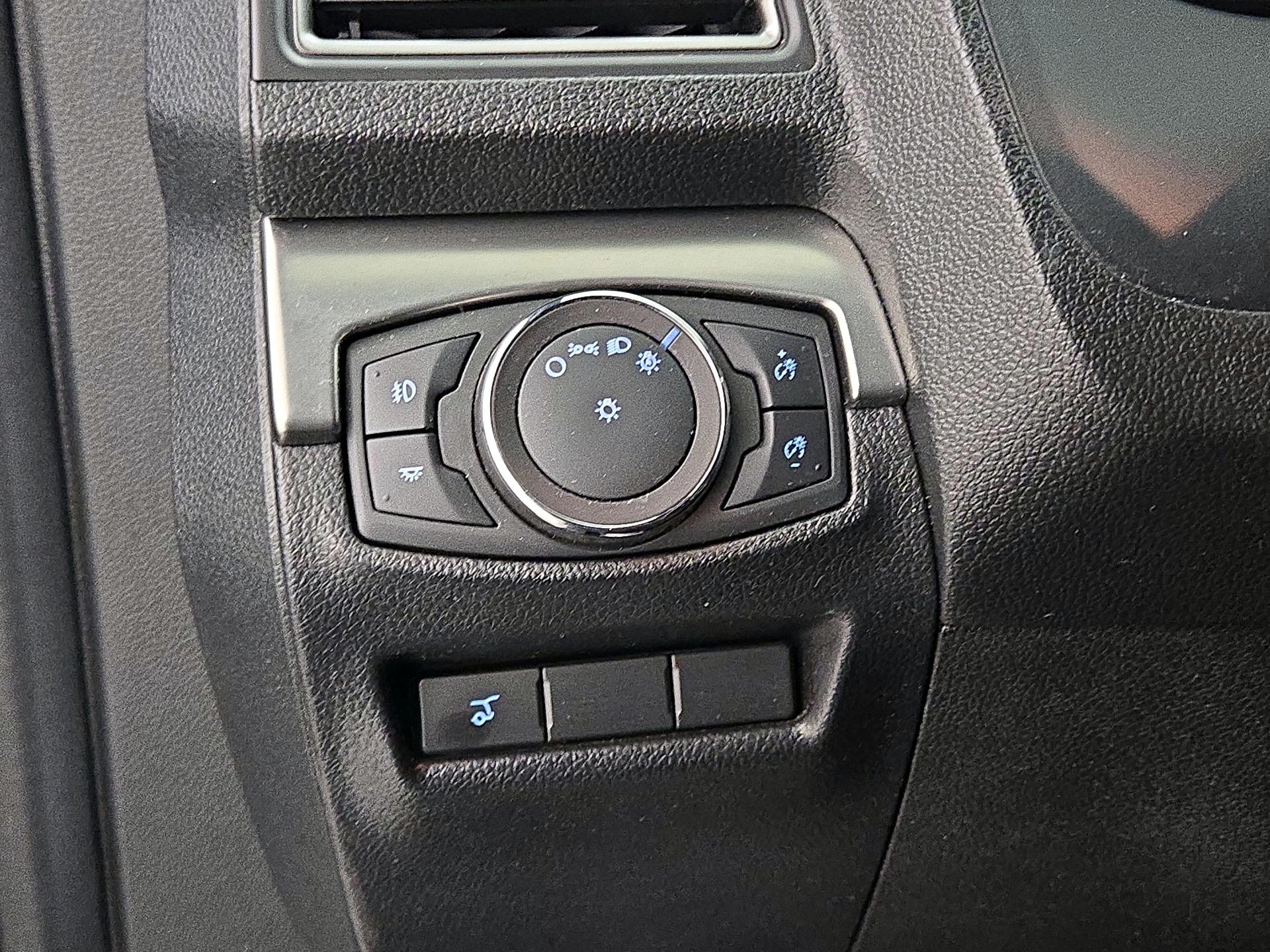 Thumbnail: 2019 Ford Explorer - 13