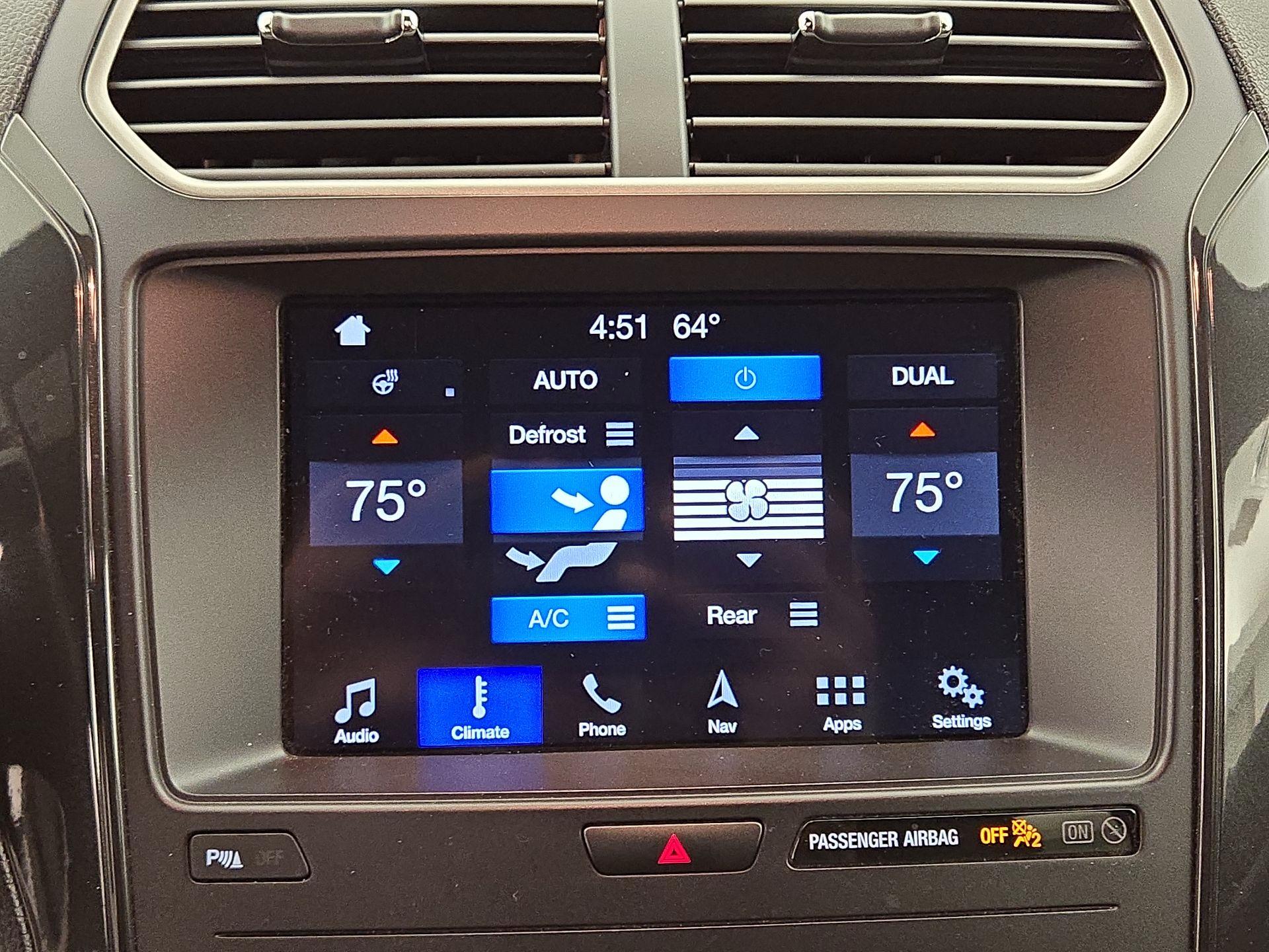 Thumbnail: 2019 Ford Explorer - 17