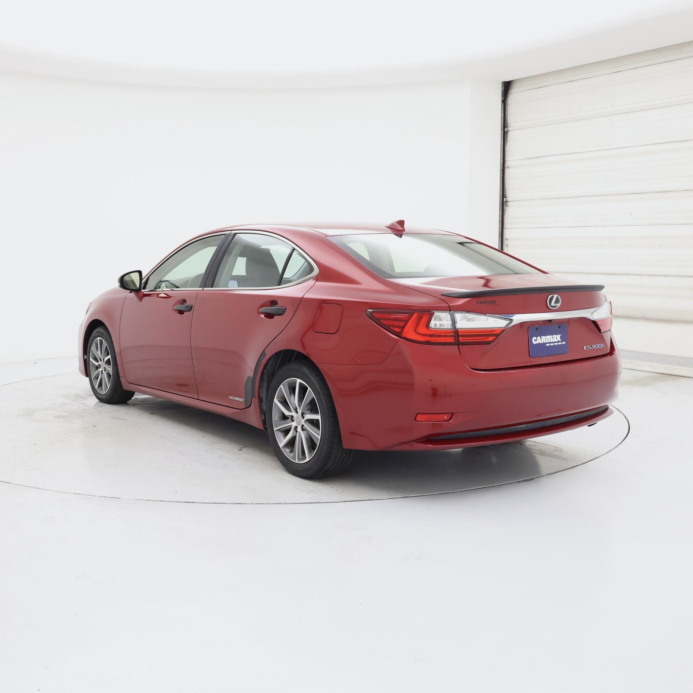 Thumbnail: 2016 Lexus ES - 2