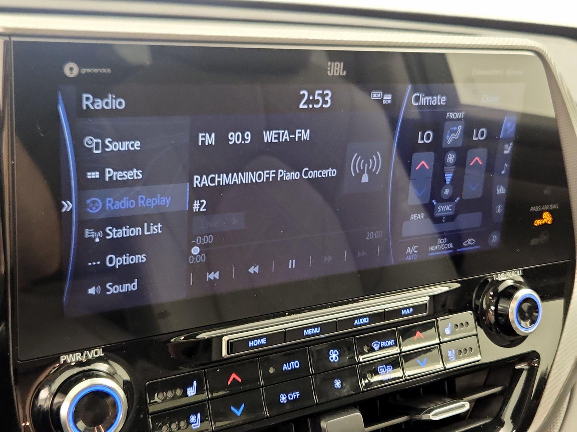 Thumbnail: 2021 Toyota Highlander - 16