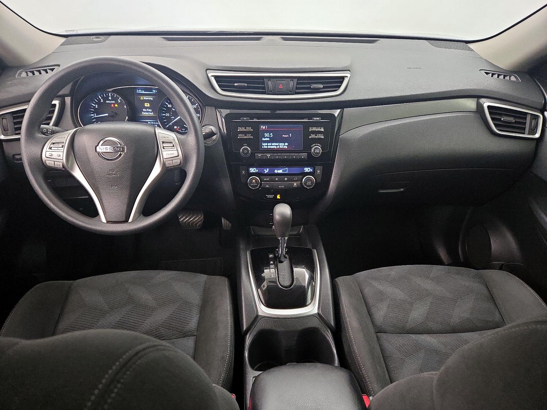 Thumbnail: 2015 Nissan Rogue - 9