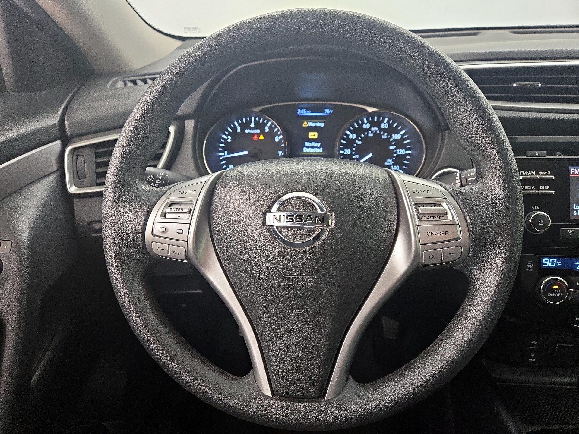 Thumbnail: 2015 Nissan Rogue - 10
