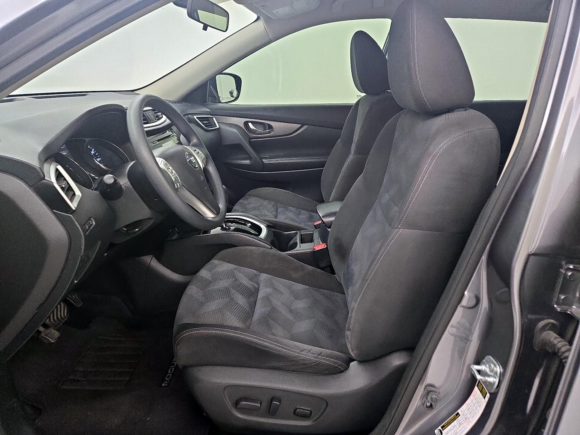 Thumbnail: 2015 Nissan Rogue - 11