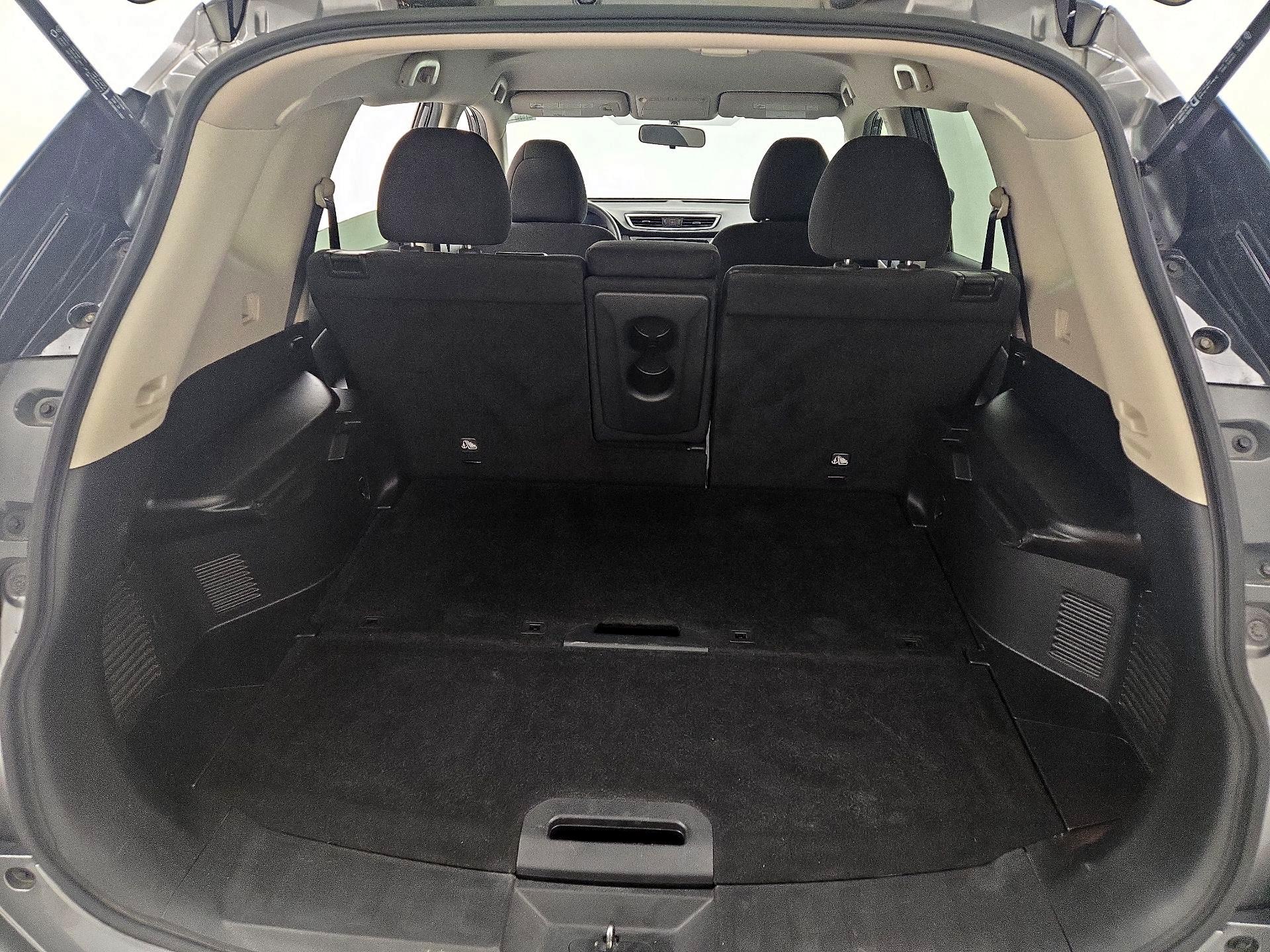 Thumbnail: 2015 Nissan Rogue - 20