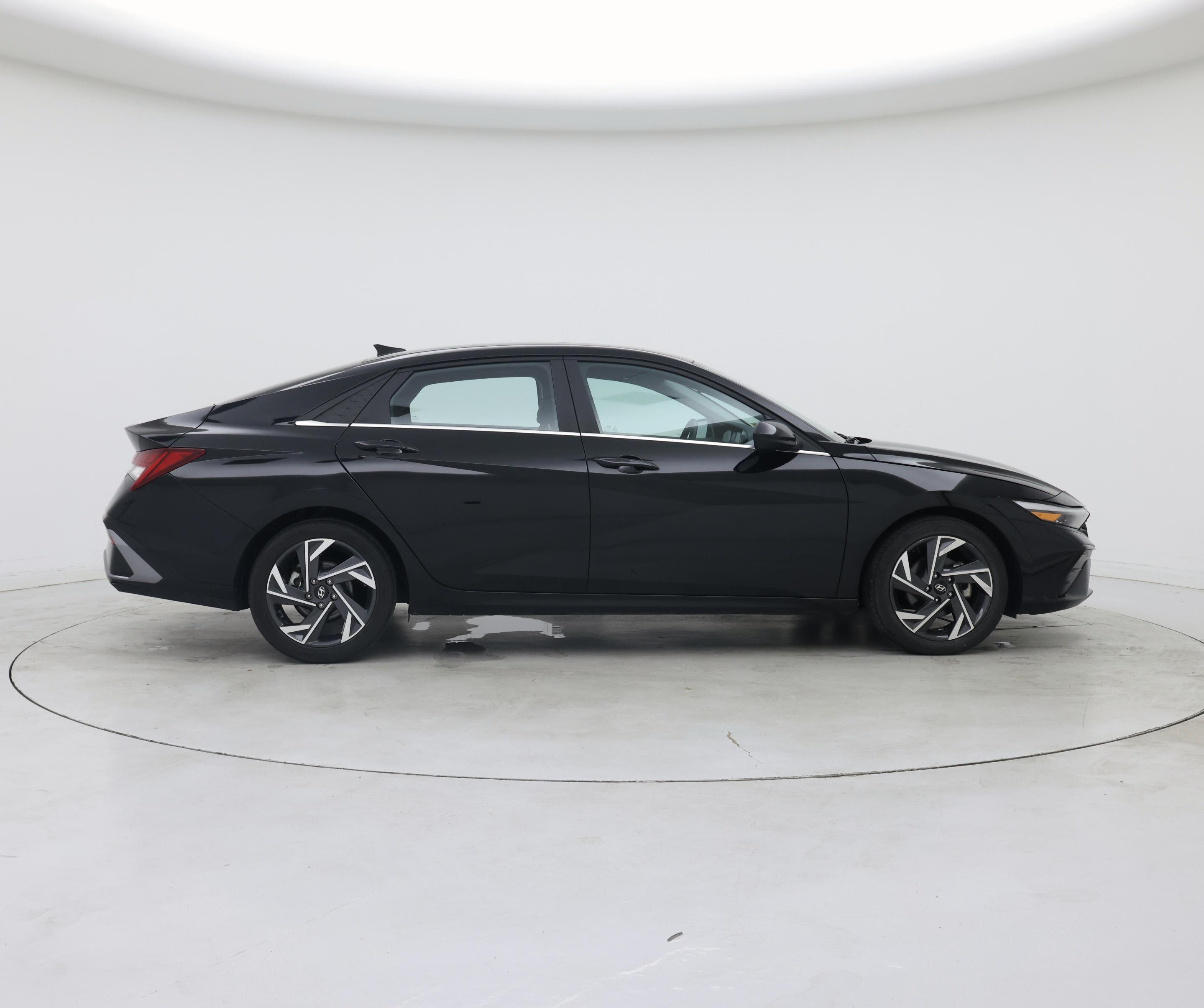 Thumbnail: 2024 Hyundai Elantra - 7