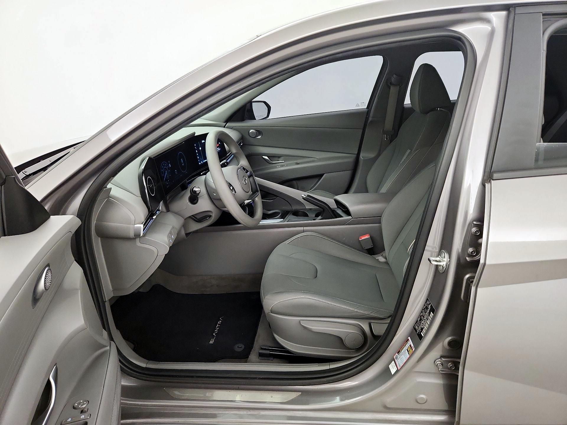 Thumbnail: 2024 Hyundai Elantra - 11
