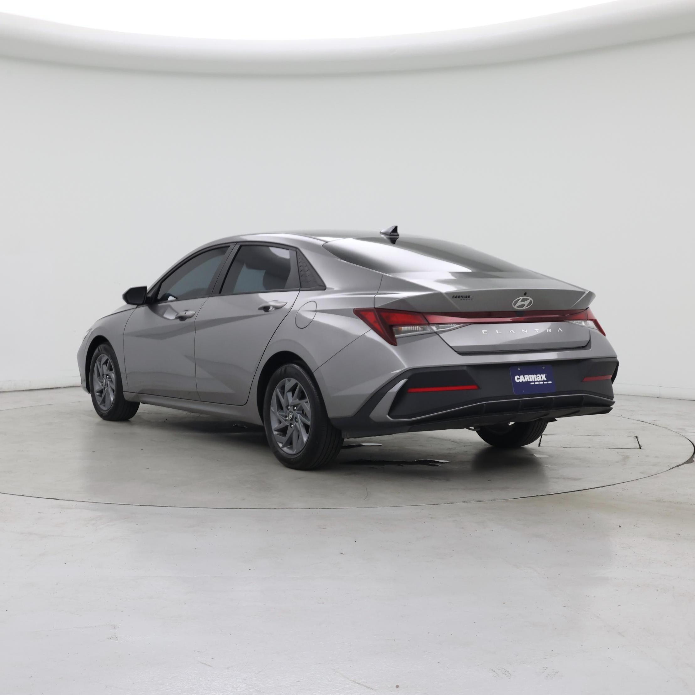 Thumbnail: 2024 Hyundai Elantra - 2