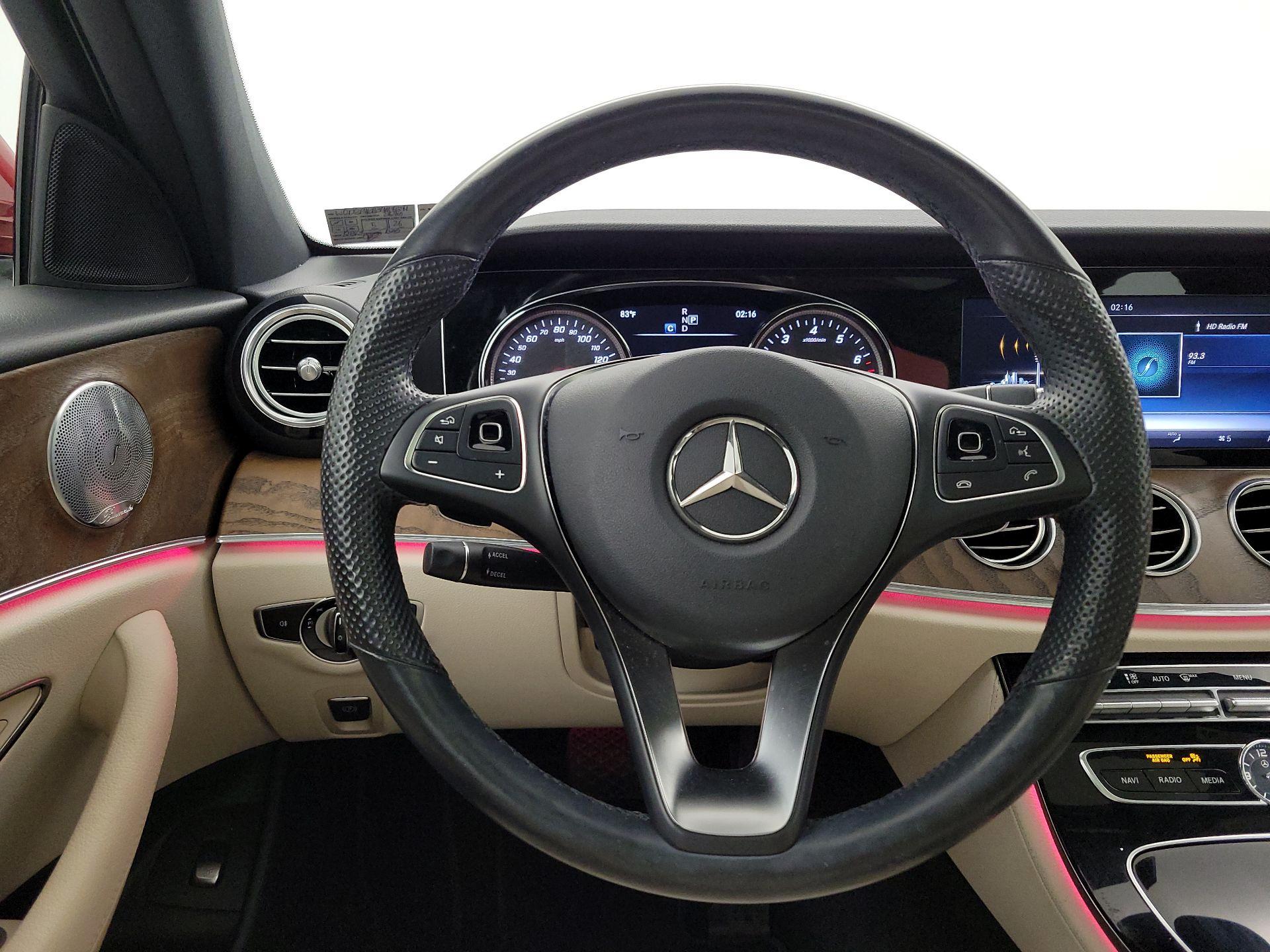 Thumbnail: 2017 Mercedes-Benz E-Class - 10