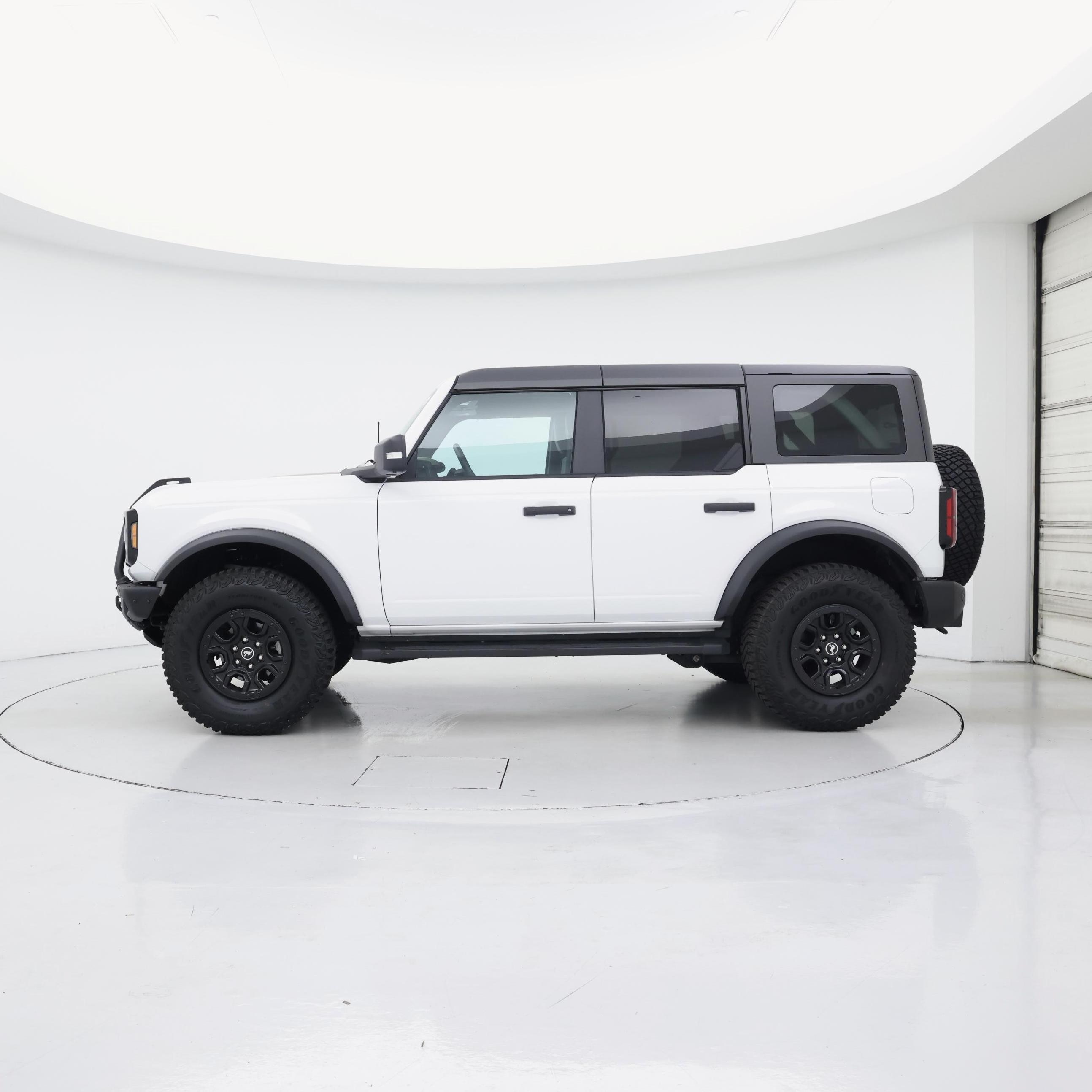 Thumbnail: 2024 Ford Bronco - 3