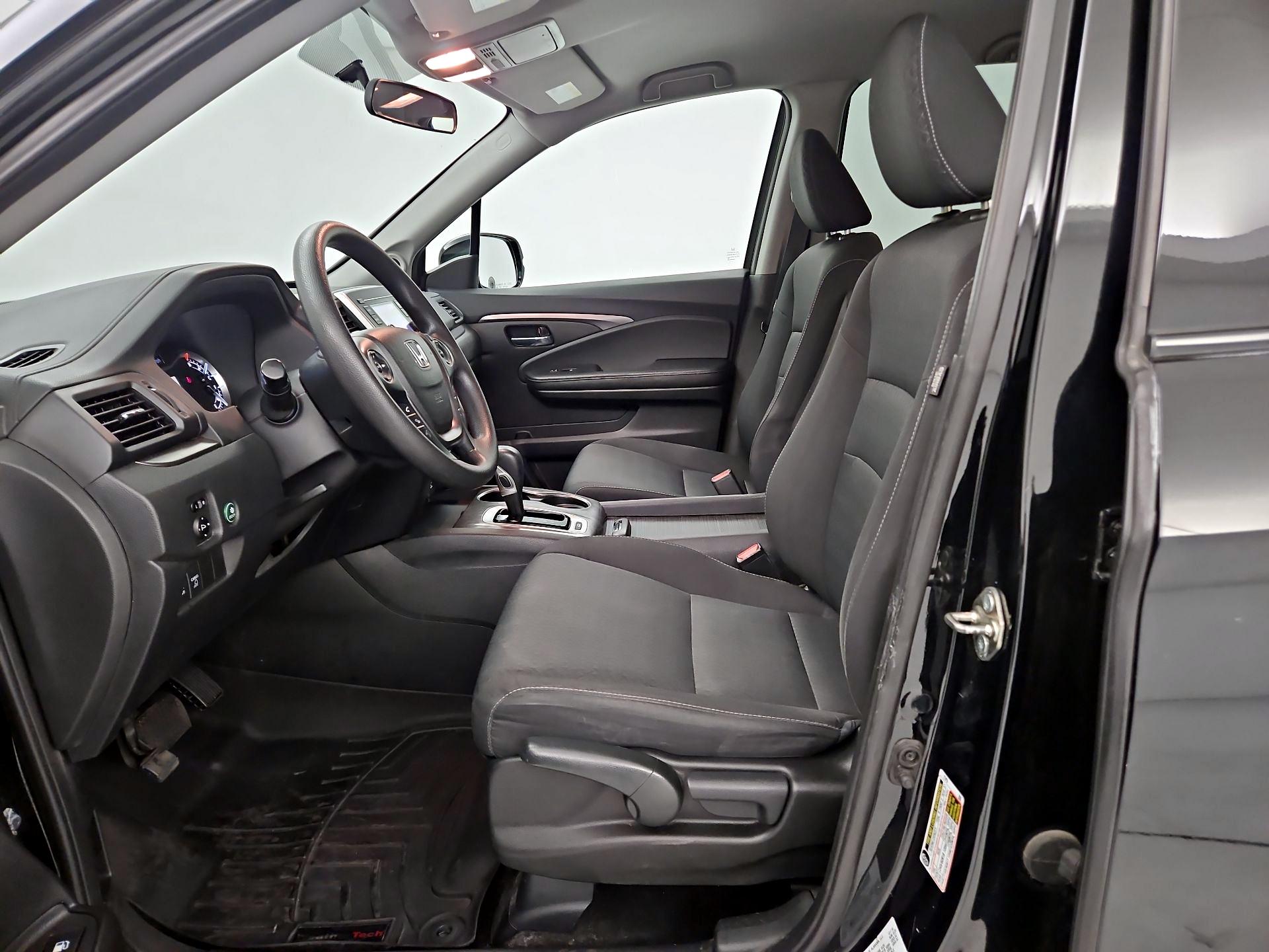 Thumbnail: 2017 Honda Ridgeline - 9