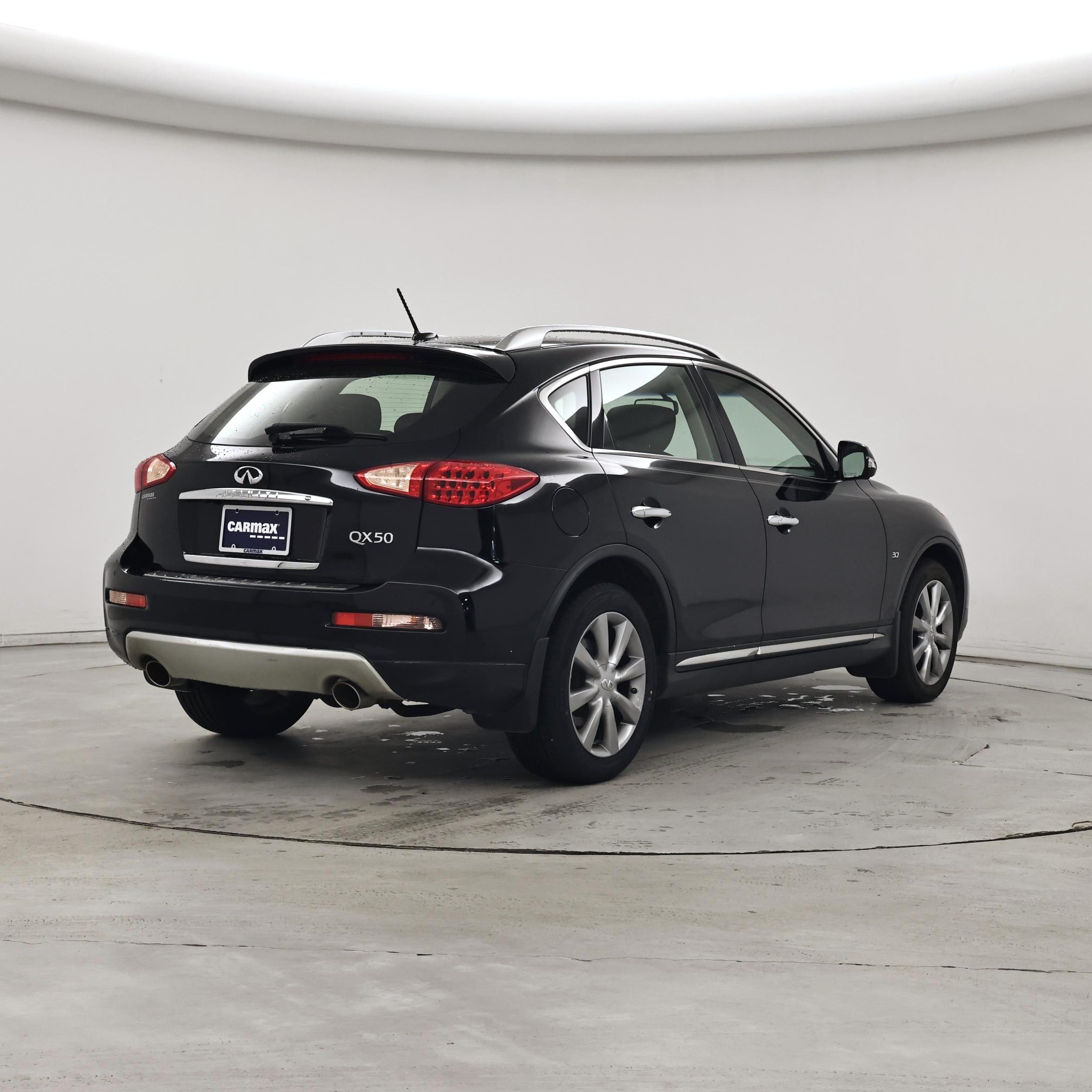 Thumbnail: 2017 INFINITI QX50 - 8