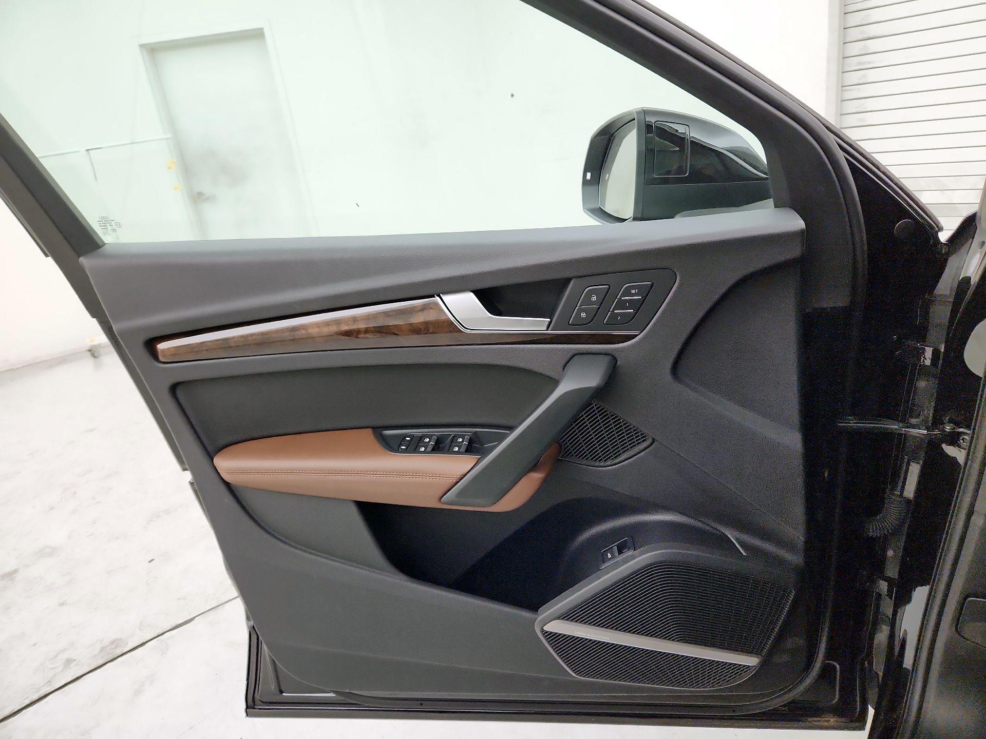 Thumbnail: 2019 Audi Q5 - 12