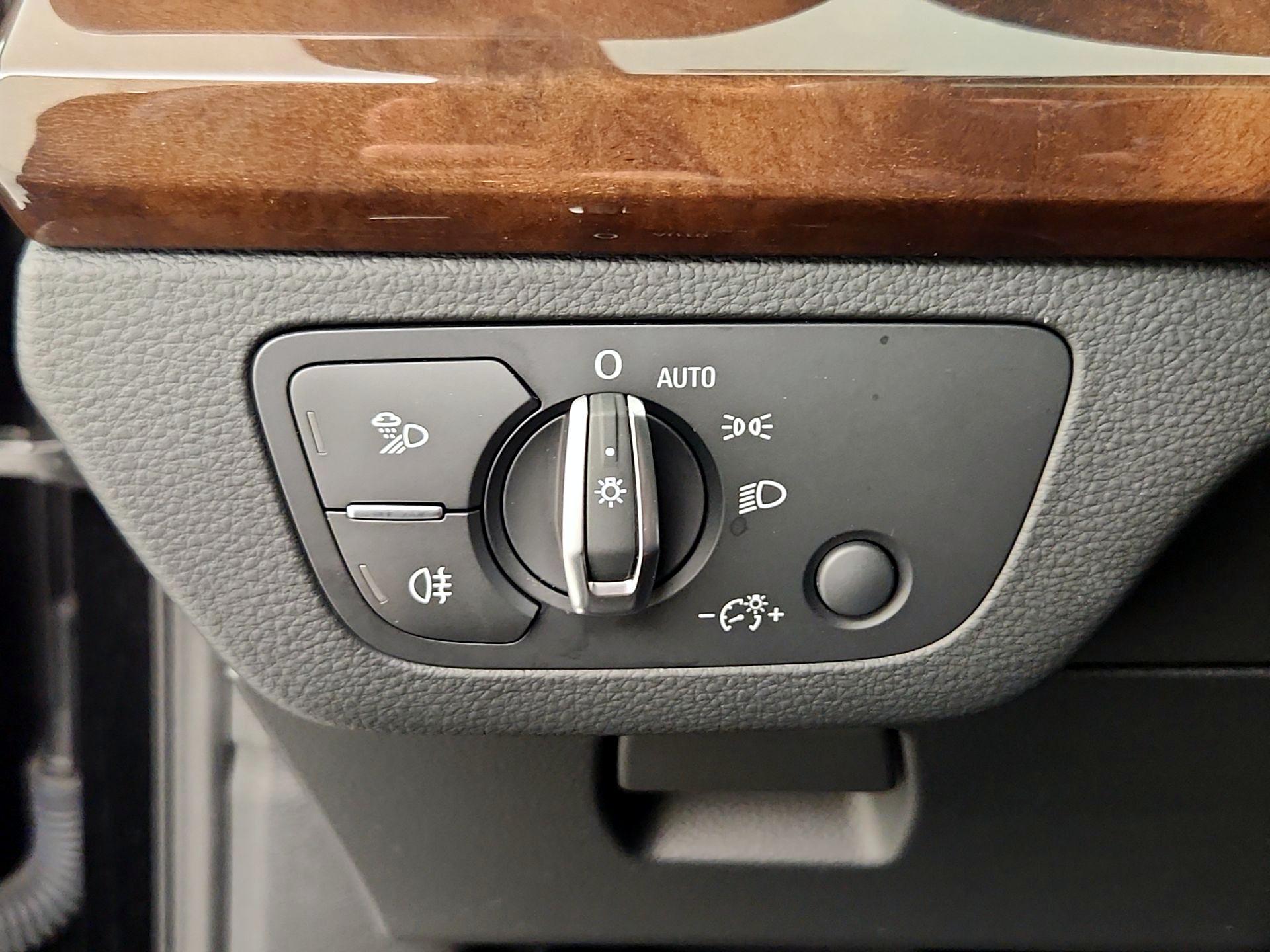 Thumbnail: 2019 Audi Q5 - 13