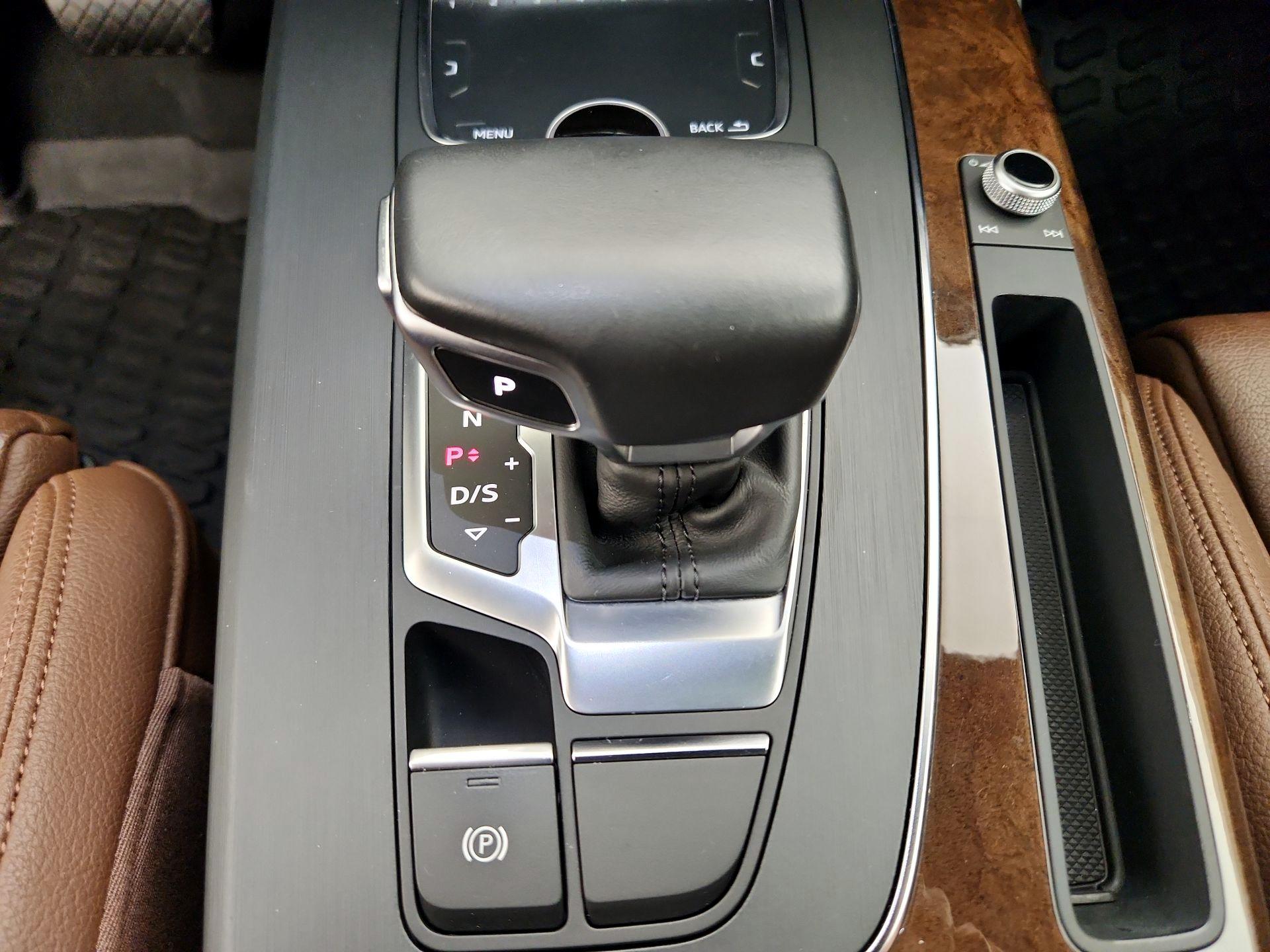 Thumbnail: 2019 Audi Q5 - 18