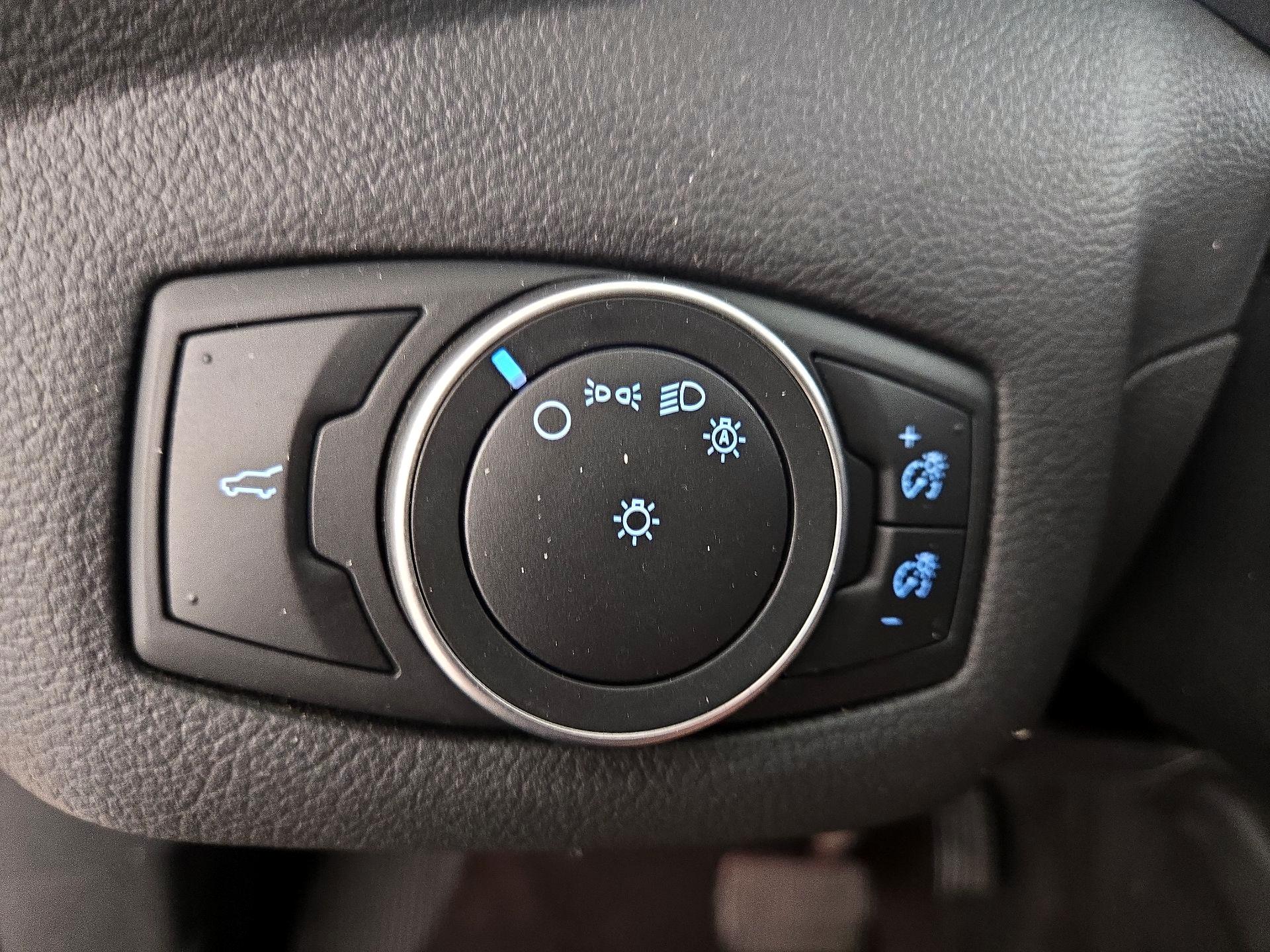 Thumbnail: 2018 Ford Escape - 13
